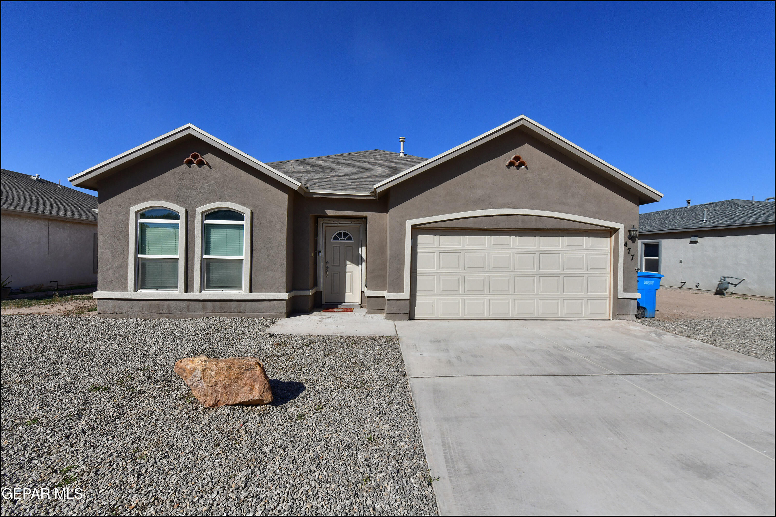 477 DESERTS Drive, Socorro, TX 79927
