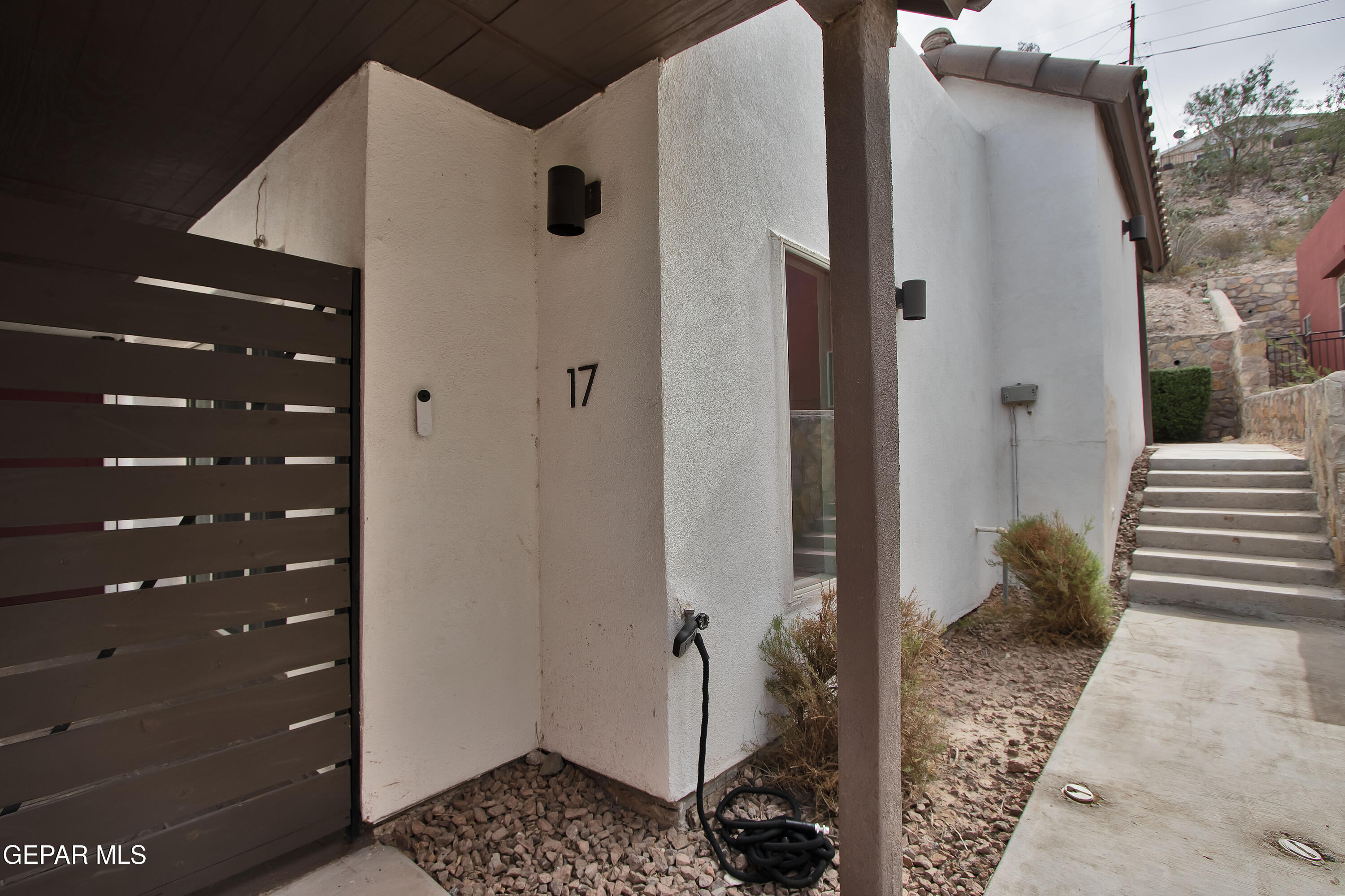 4200 Camelot Heights Drive 17, El Paso, TX 79912