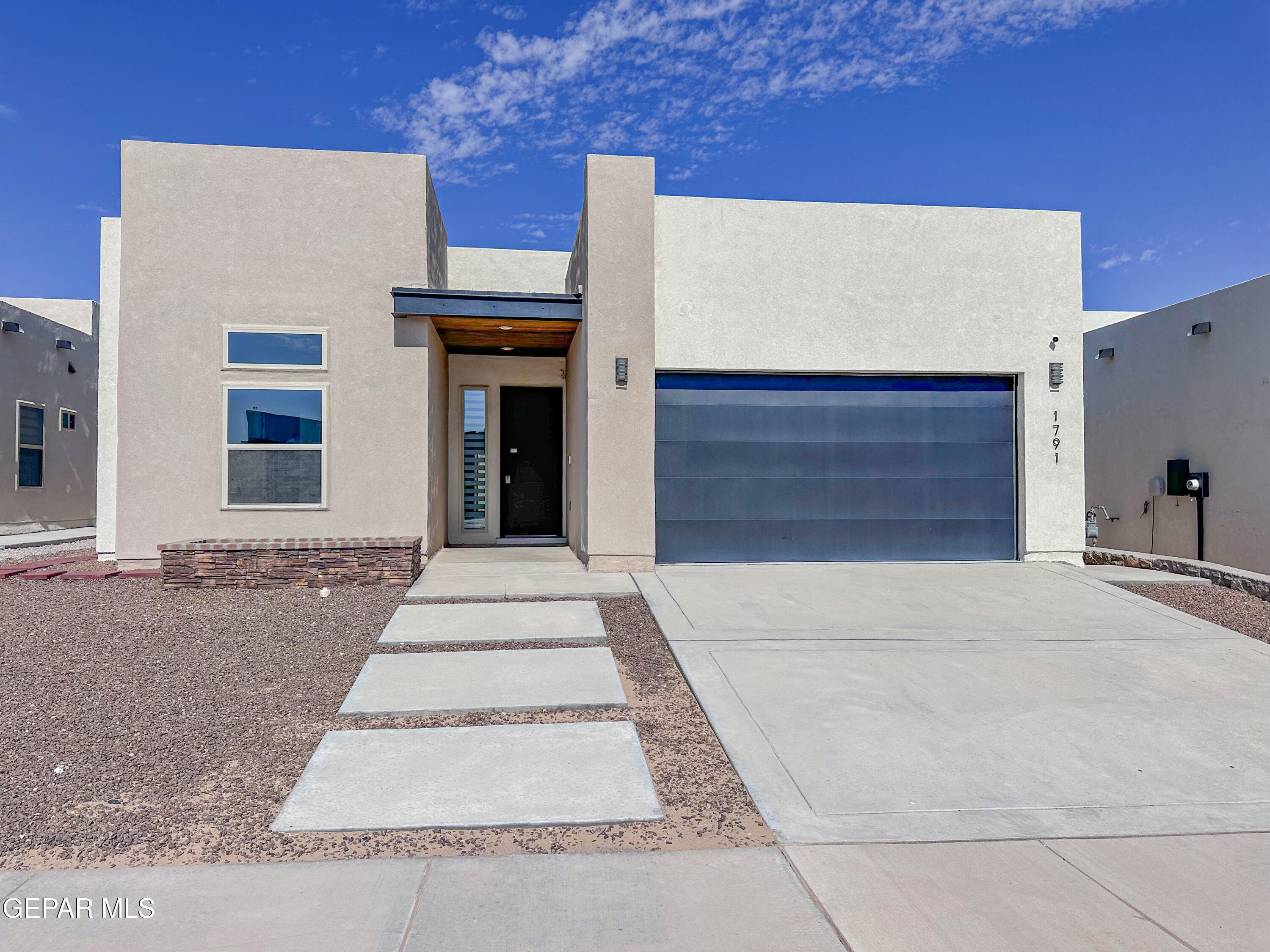 1791 SADIE MAE Place, El Paso, TX 79928