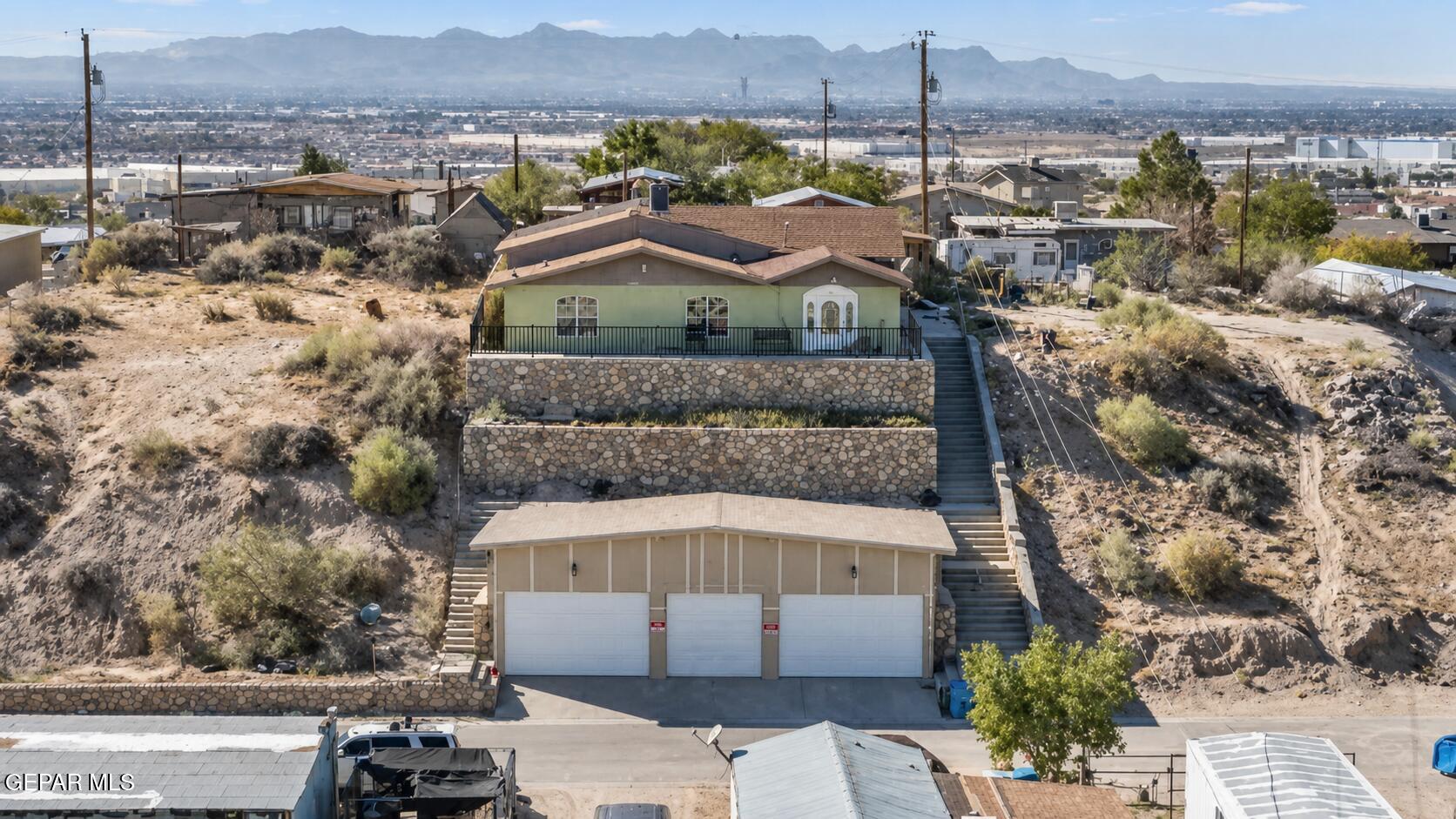 167 LOYOLA Lane, El Paso, TX 79928
