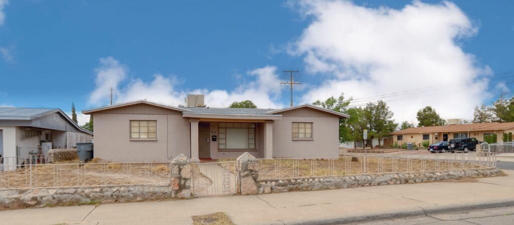 965 BENNETT Place, El Paso, TX 79907