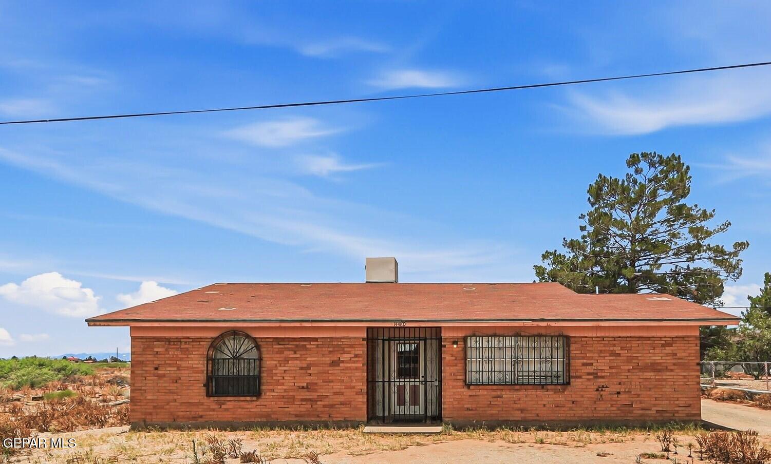 14480 Van Fleet Road, El Paso, TX 79938