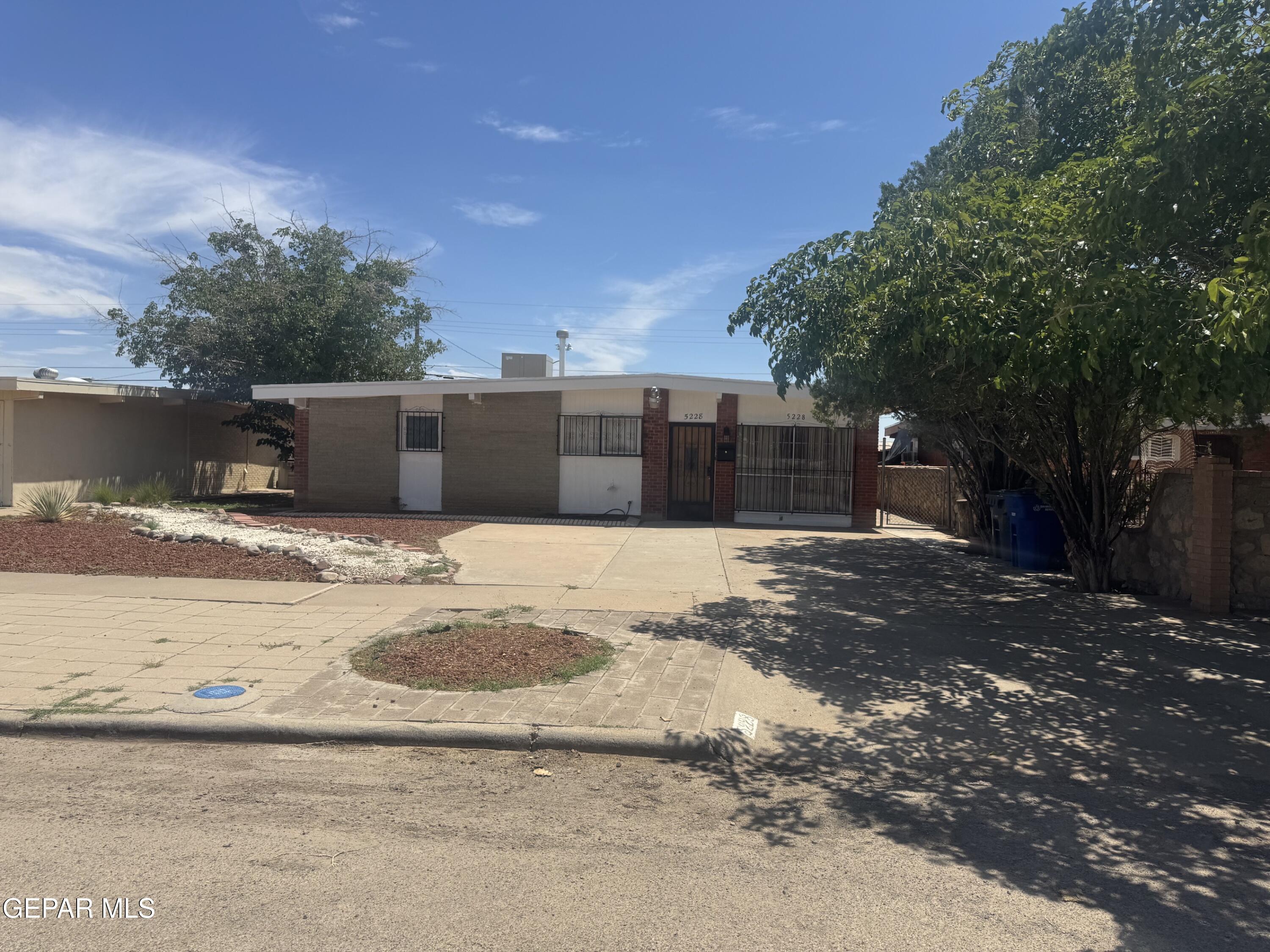 5228 BLUE RIDGE Drive, El Paso, TX 79904