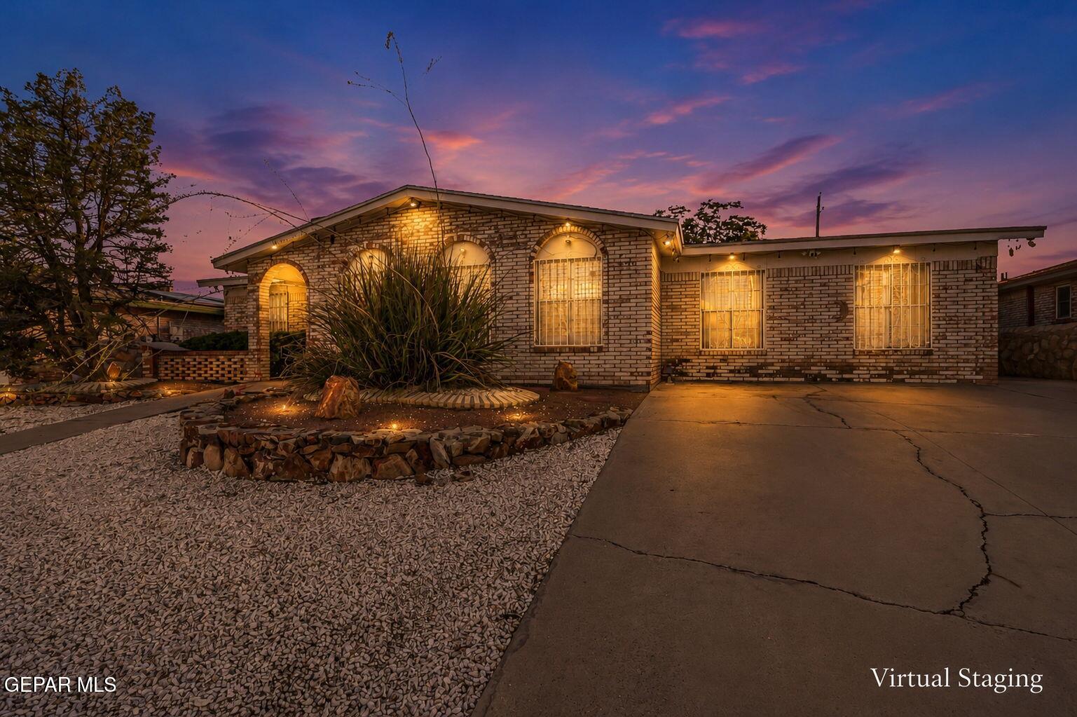 2813 Doug Ford Drive, El Paso, TX 79935