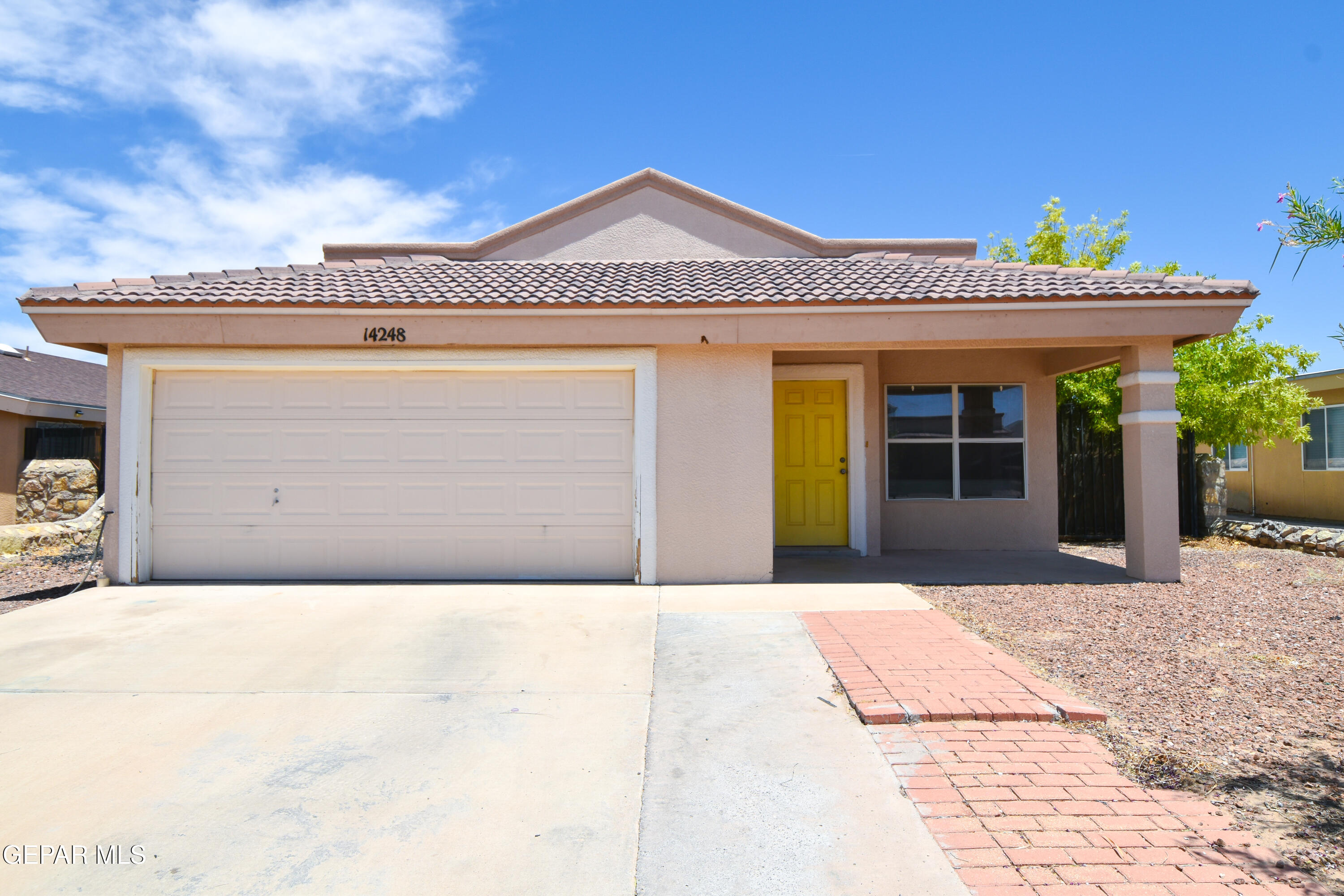 14248 DESERT MESQUITE Drive, Horizon City, TX 79928