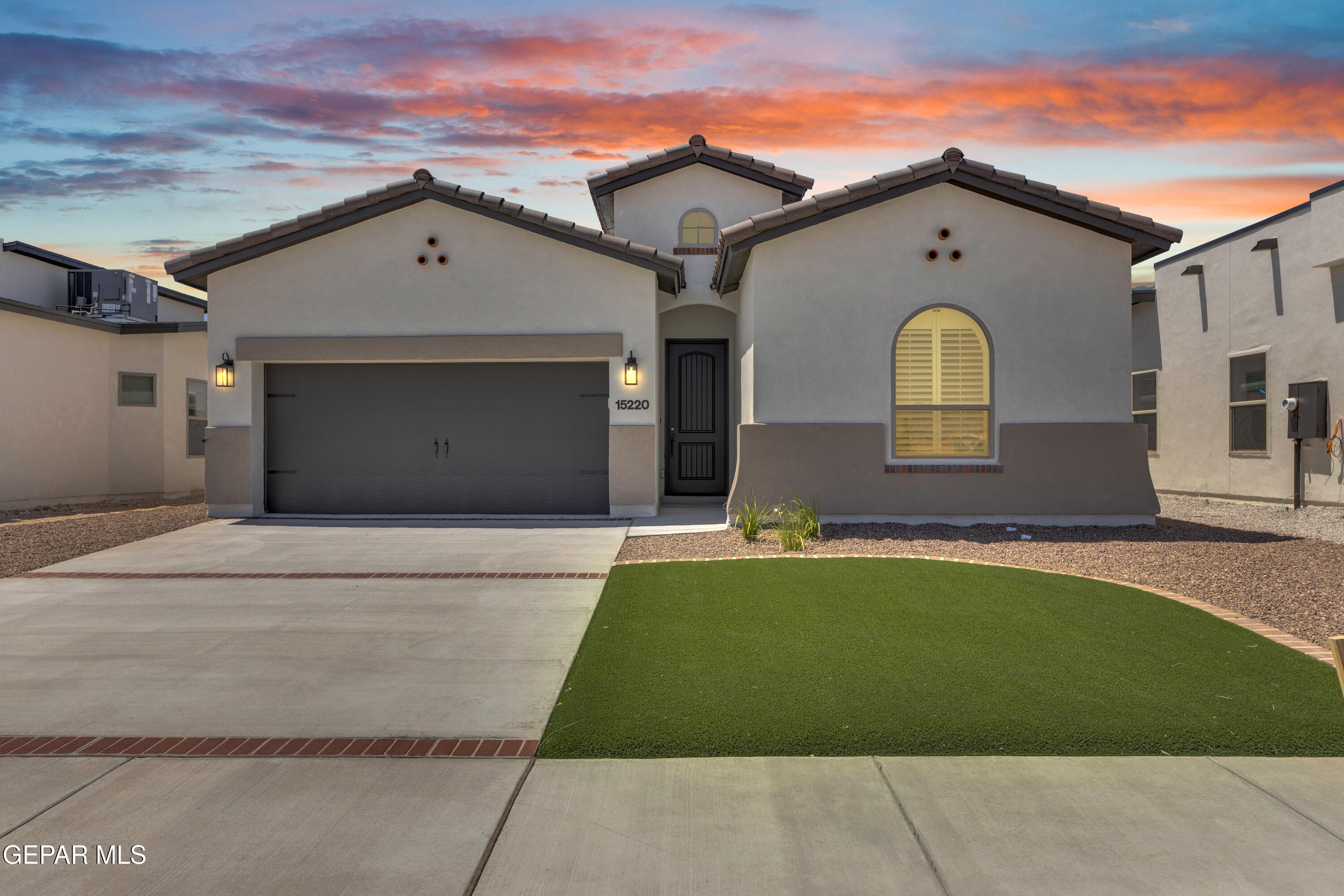 541 Paseo De La Reina Street, Horizon City, TX 79928