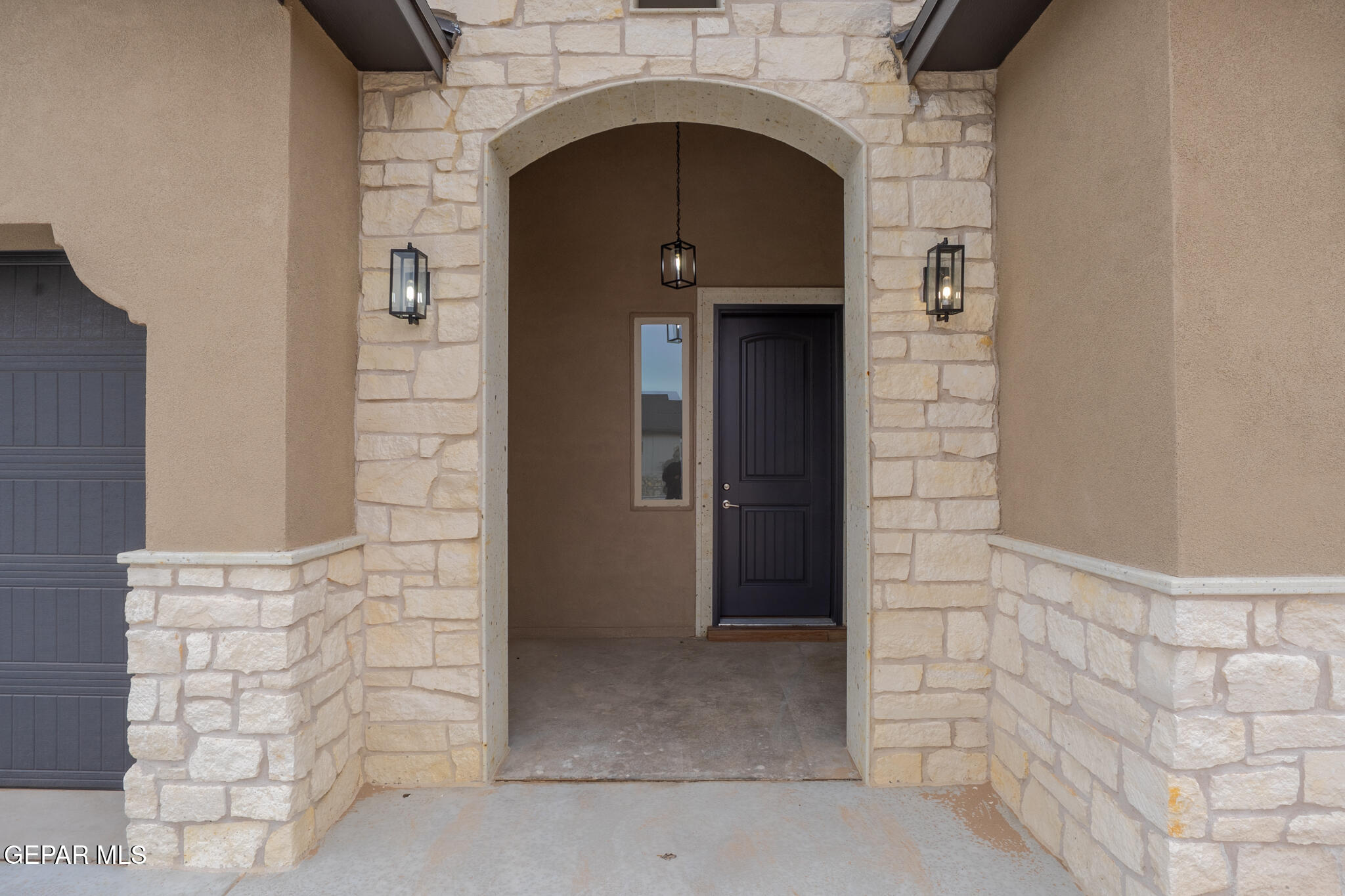 1118 Steel Hill Avenue, Santa Teresa, NM 88008
