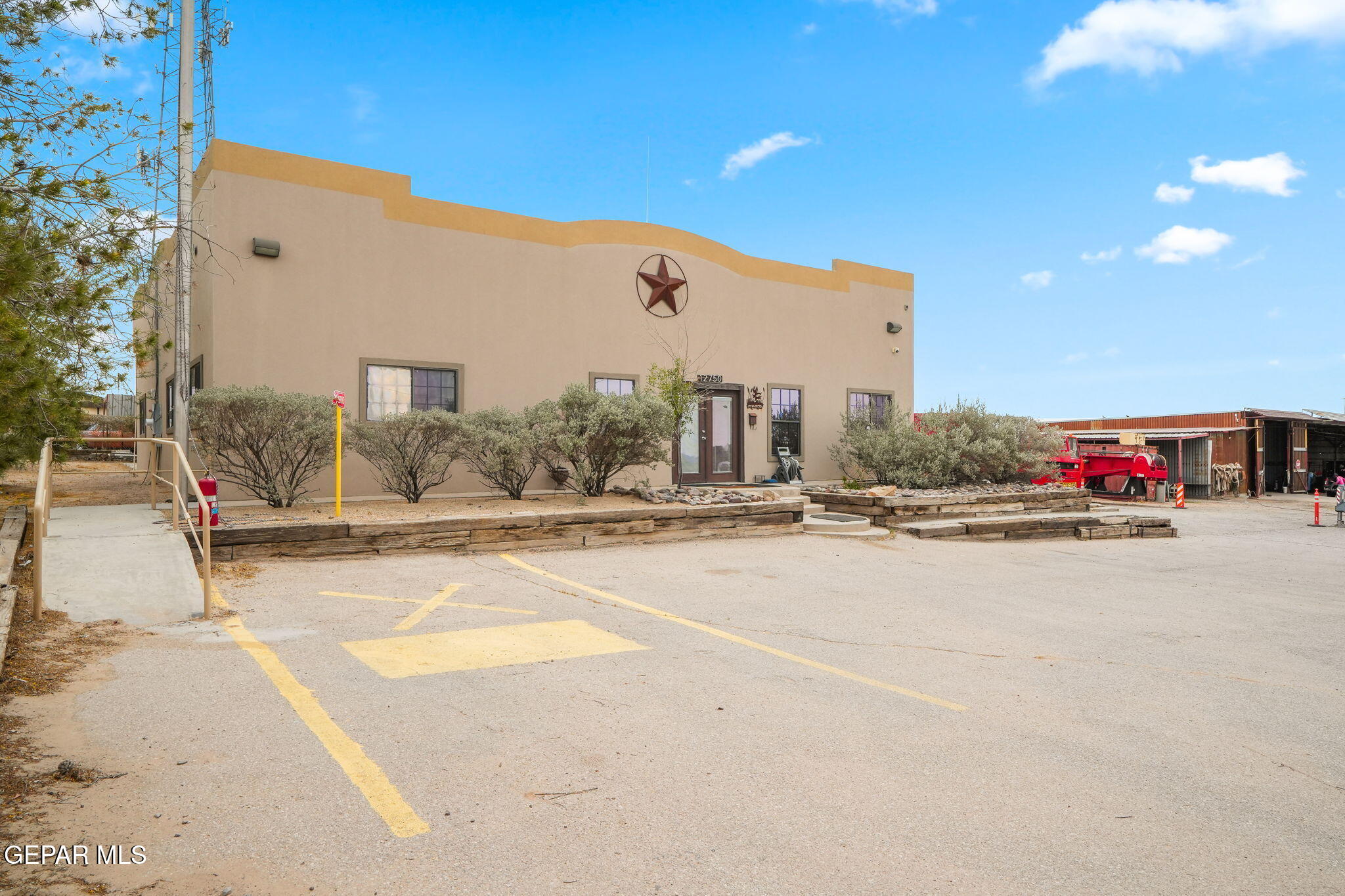 12750 Harnose Drive B, El Paso, TX 79928
