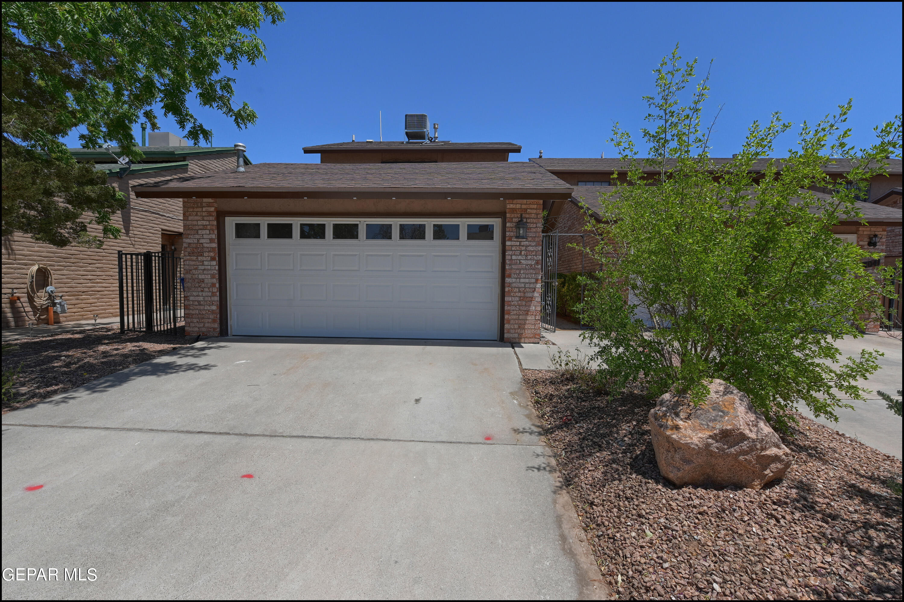 7041 Portugal A, El Paso, TX 79912