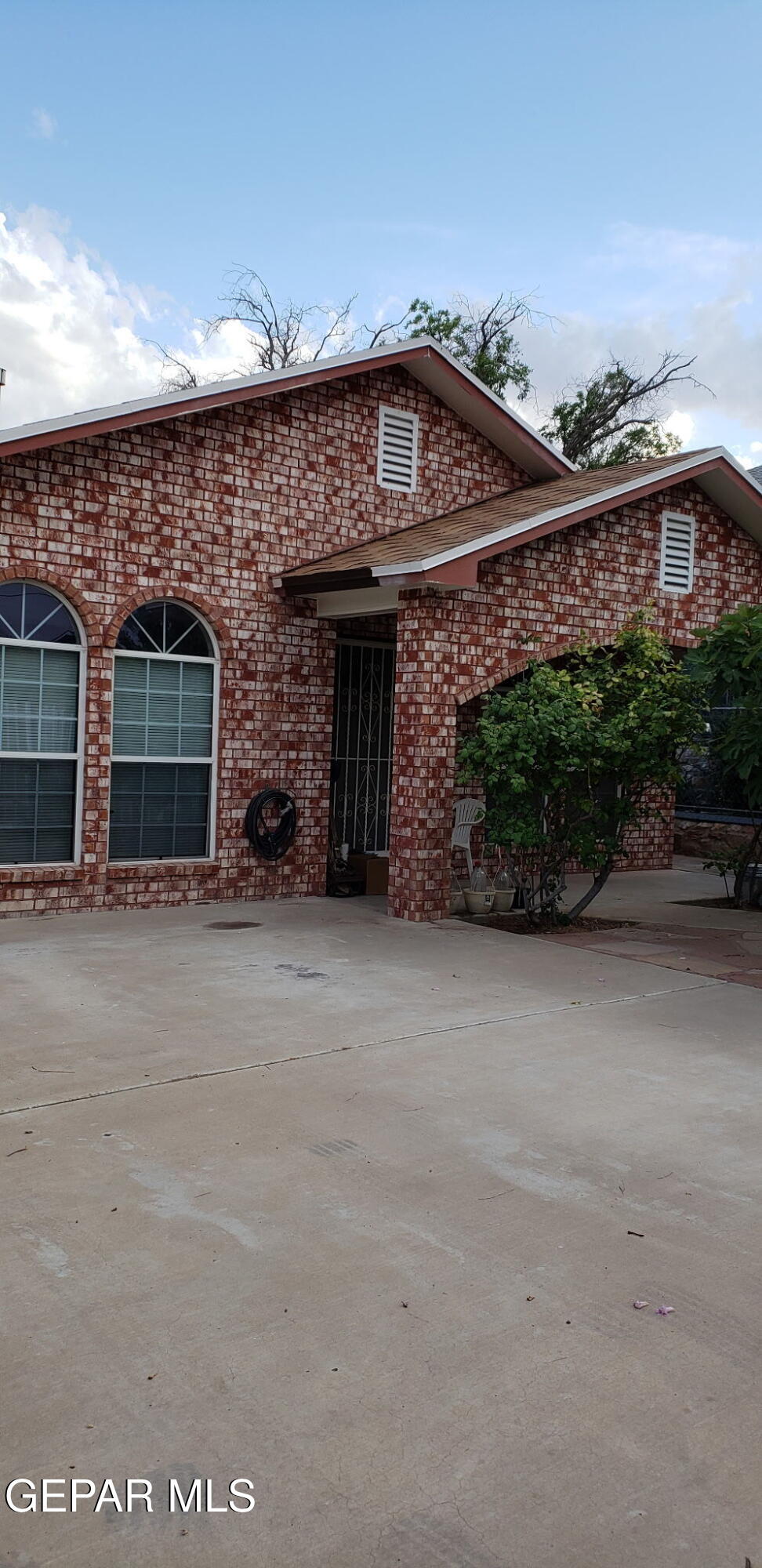 3026 DOUGLAS A & B Avenue, El Paso, TX 79903