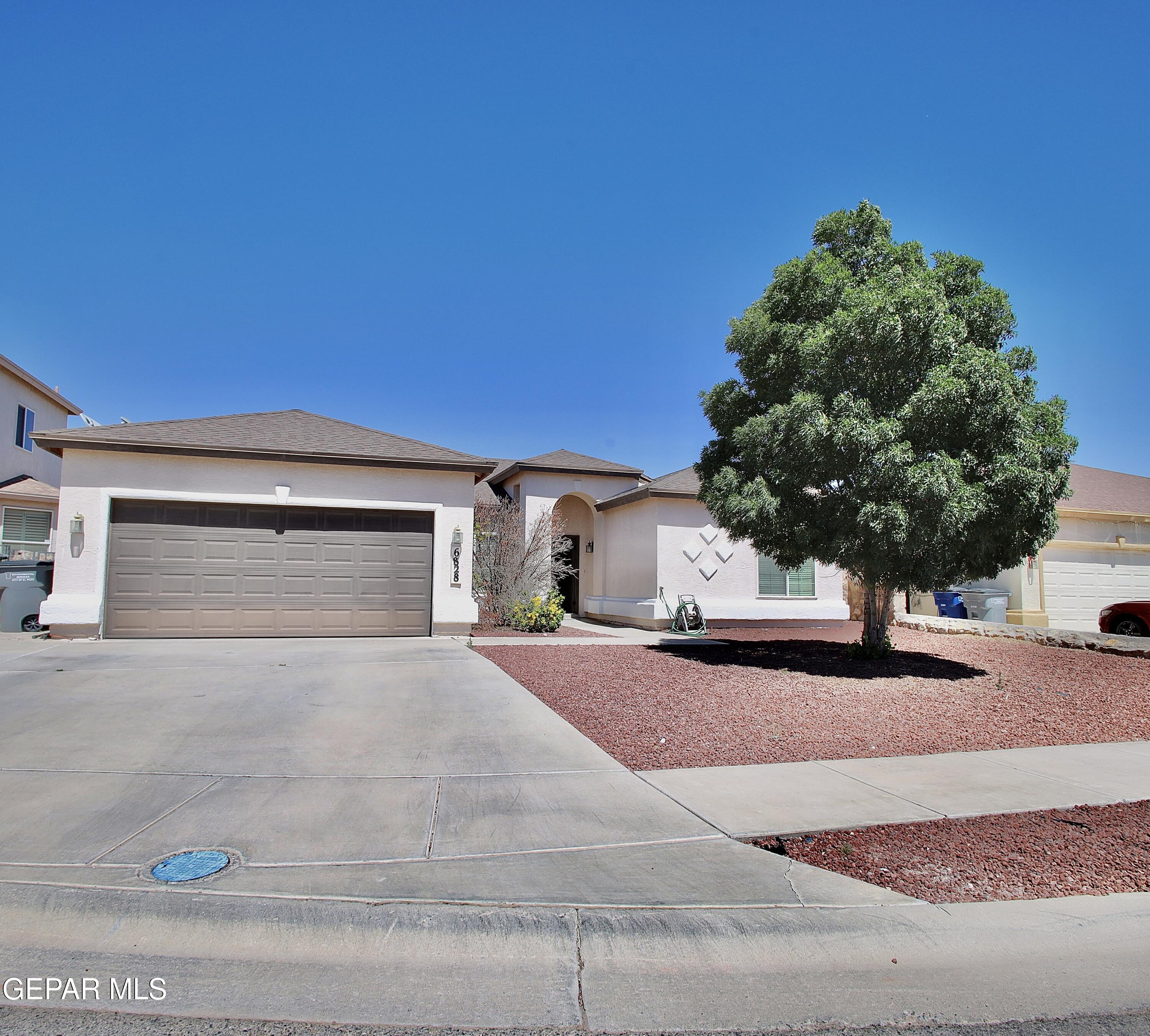 6828 Jordyn Emily Lane, El Paso, TX 79932
