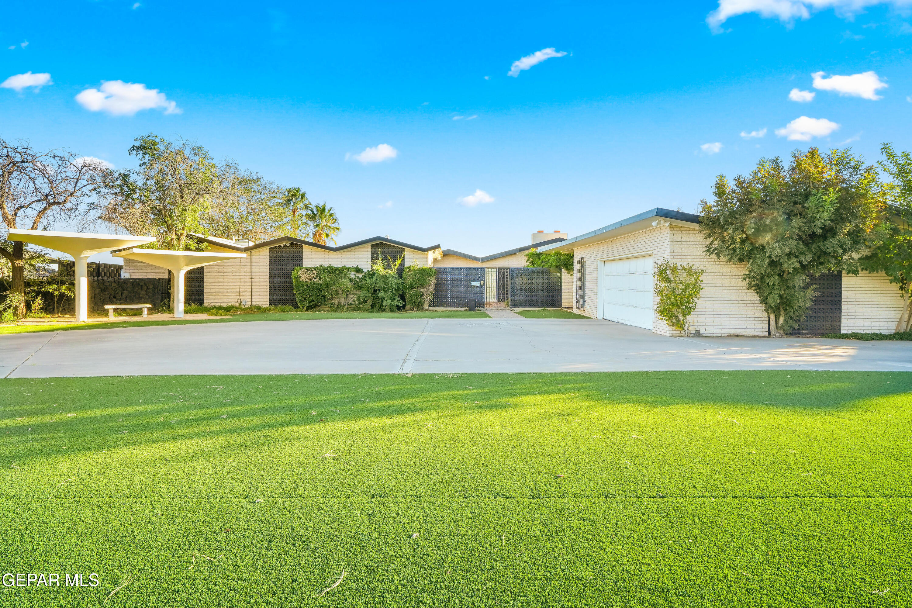 9772 EASTRIDGE Drive, El Paso, TX 79925
