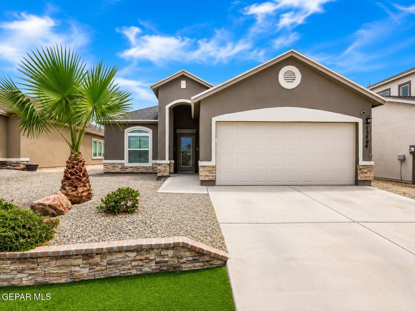 13804 Sky Harbor Avenue, El Paso, TX 79928