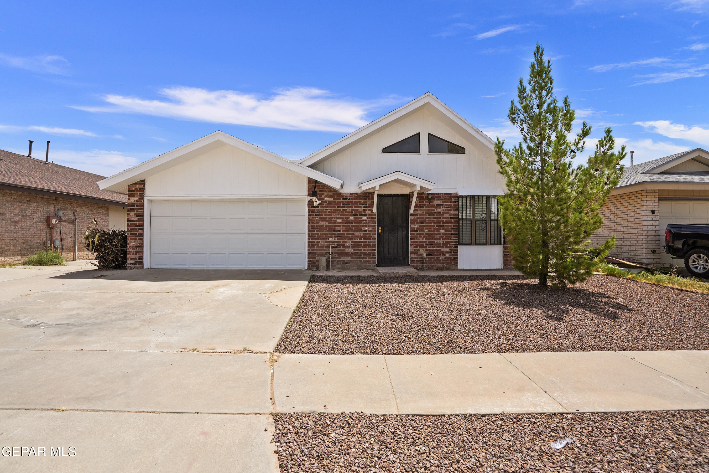 10916 ROGERS HORNSBY Street, El Paso, TX 79934