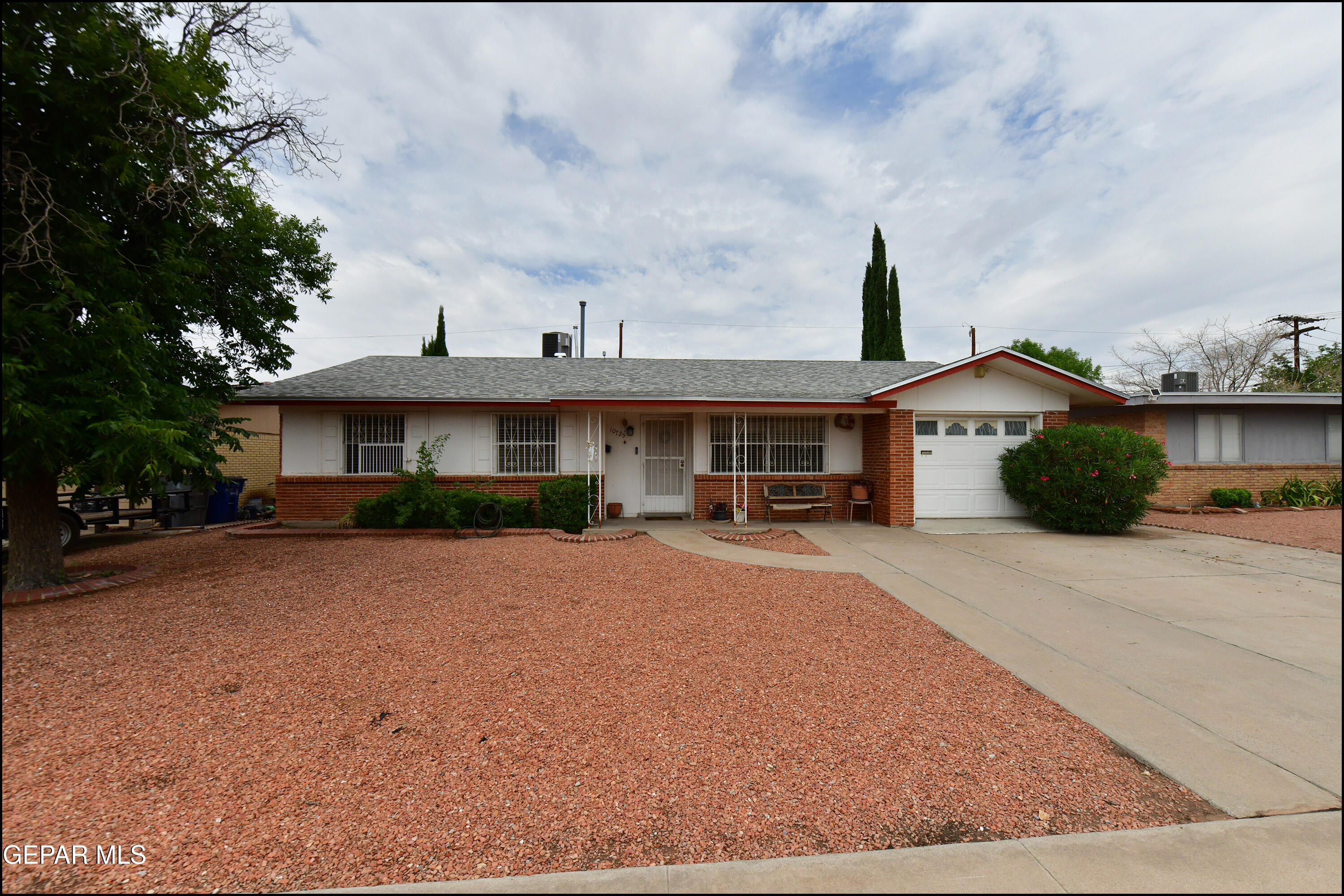 10725 SAIGON Drive, El Paso, TX 79925