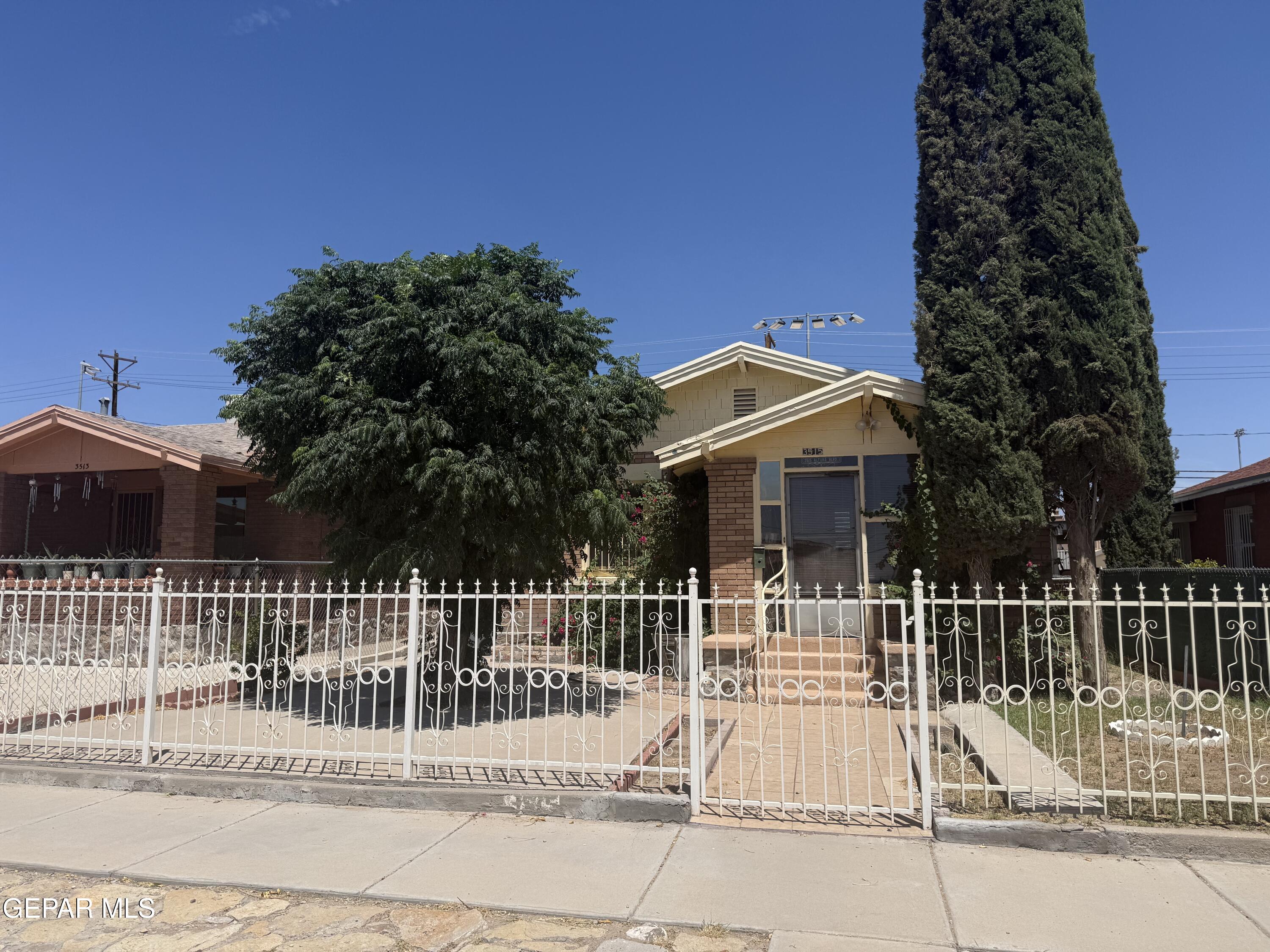 3515 ALTURA Avenue, El Paso, TX 79930