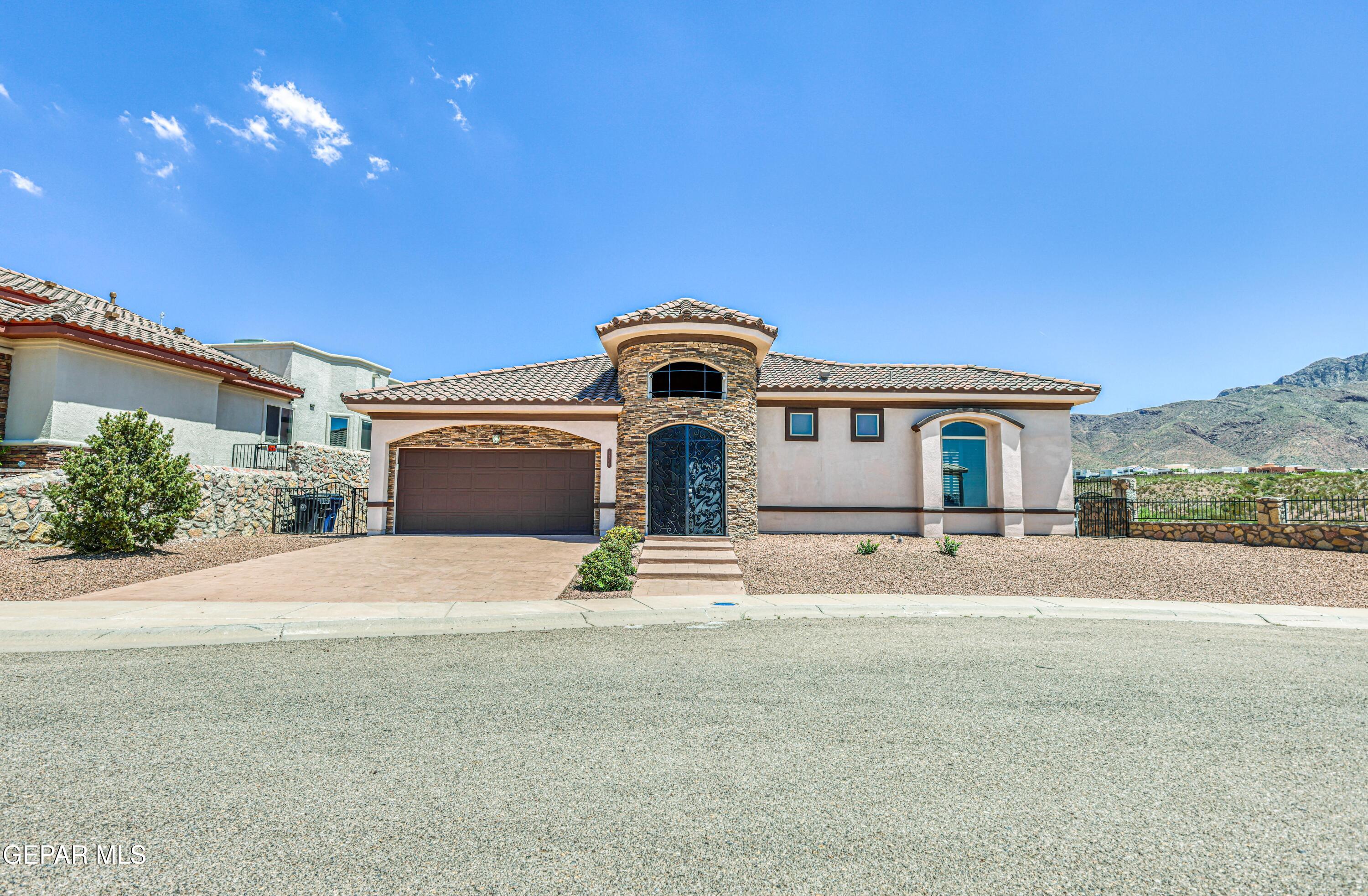 1400 FRANKLIN DELL Street, El Paso, TX 79912