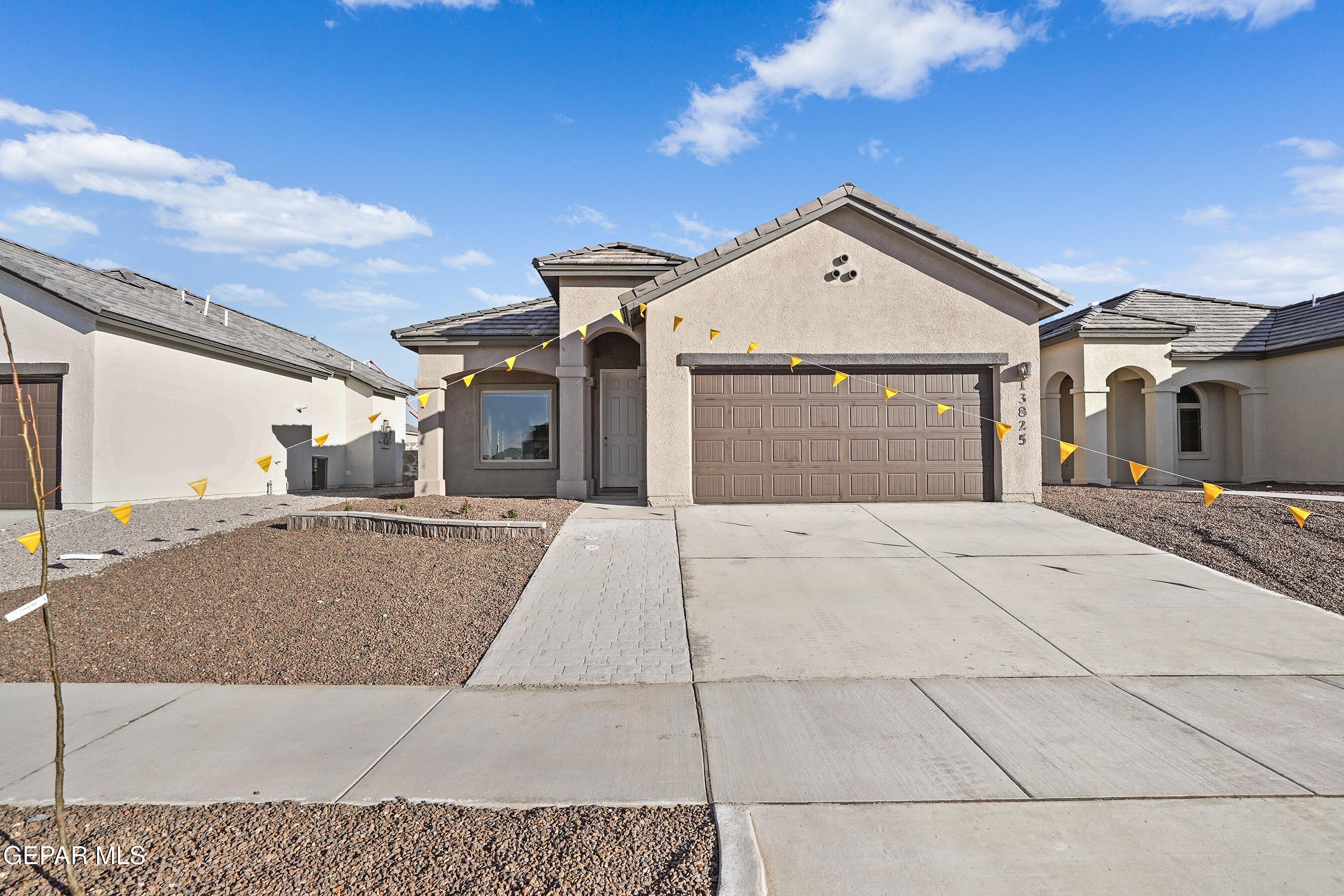 13816 Paseo Perlas Drive, Horizon City, TX 79928