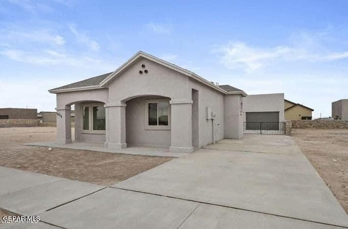 14296 Seth Payne Drive, Horizon City, TX 79928