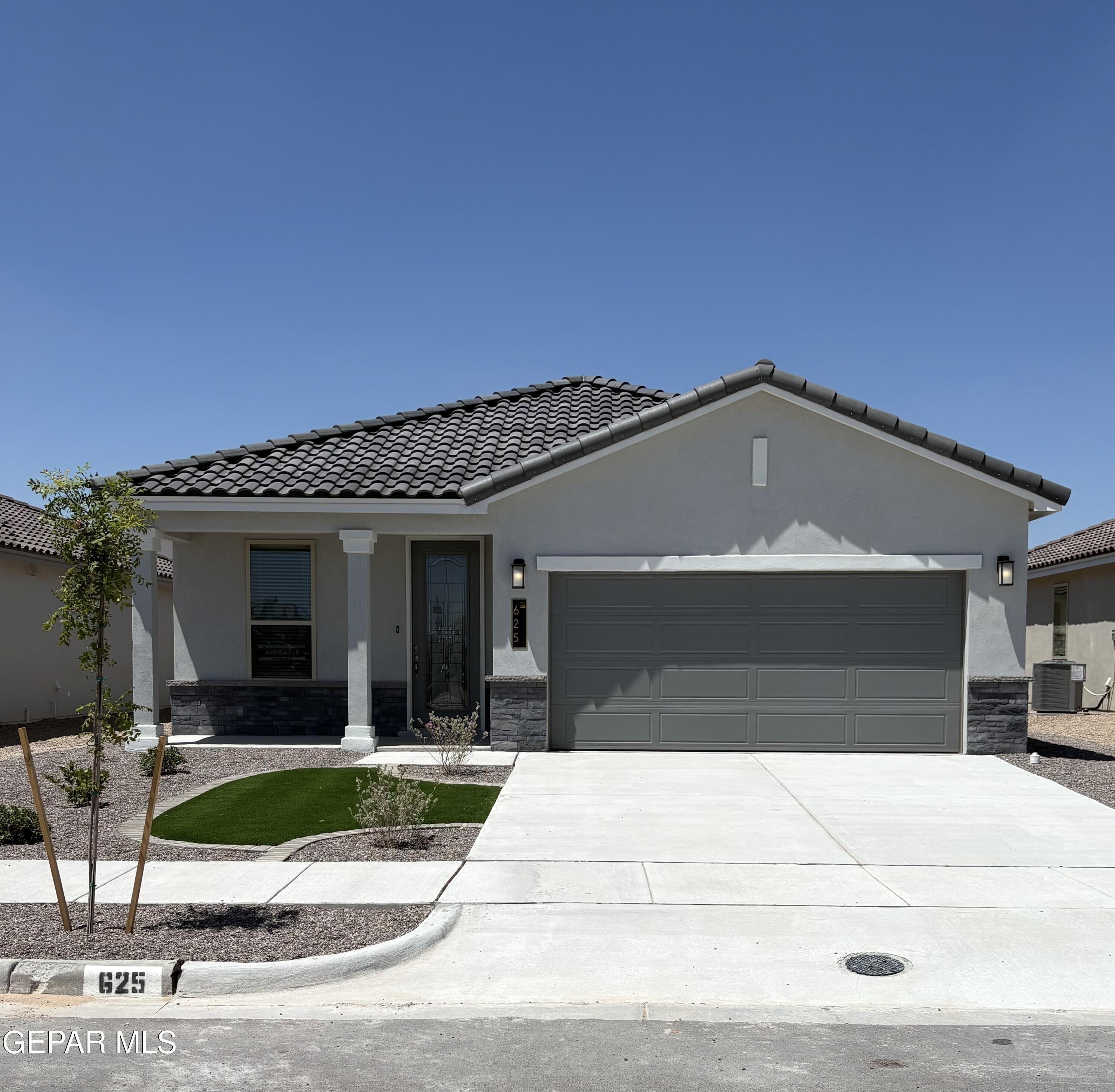 625 Jeffery Hughes Street, El Paso, TX 79928