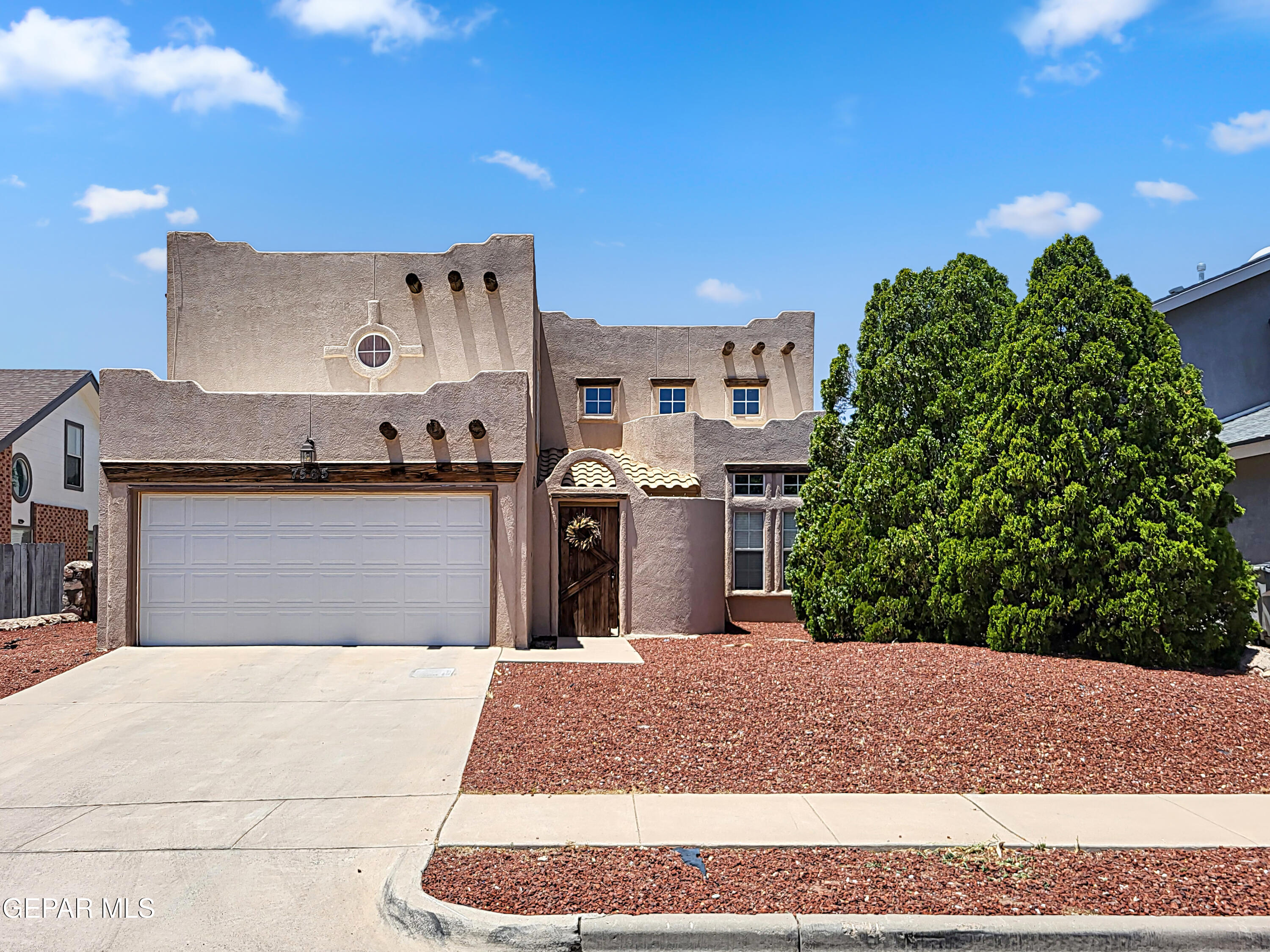 7565 LUZ DE LUMBRE Avenue, El Paso, TX 79912