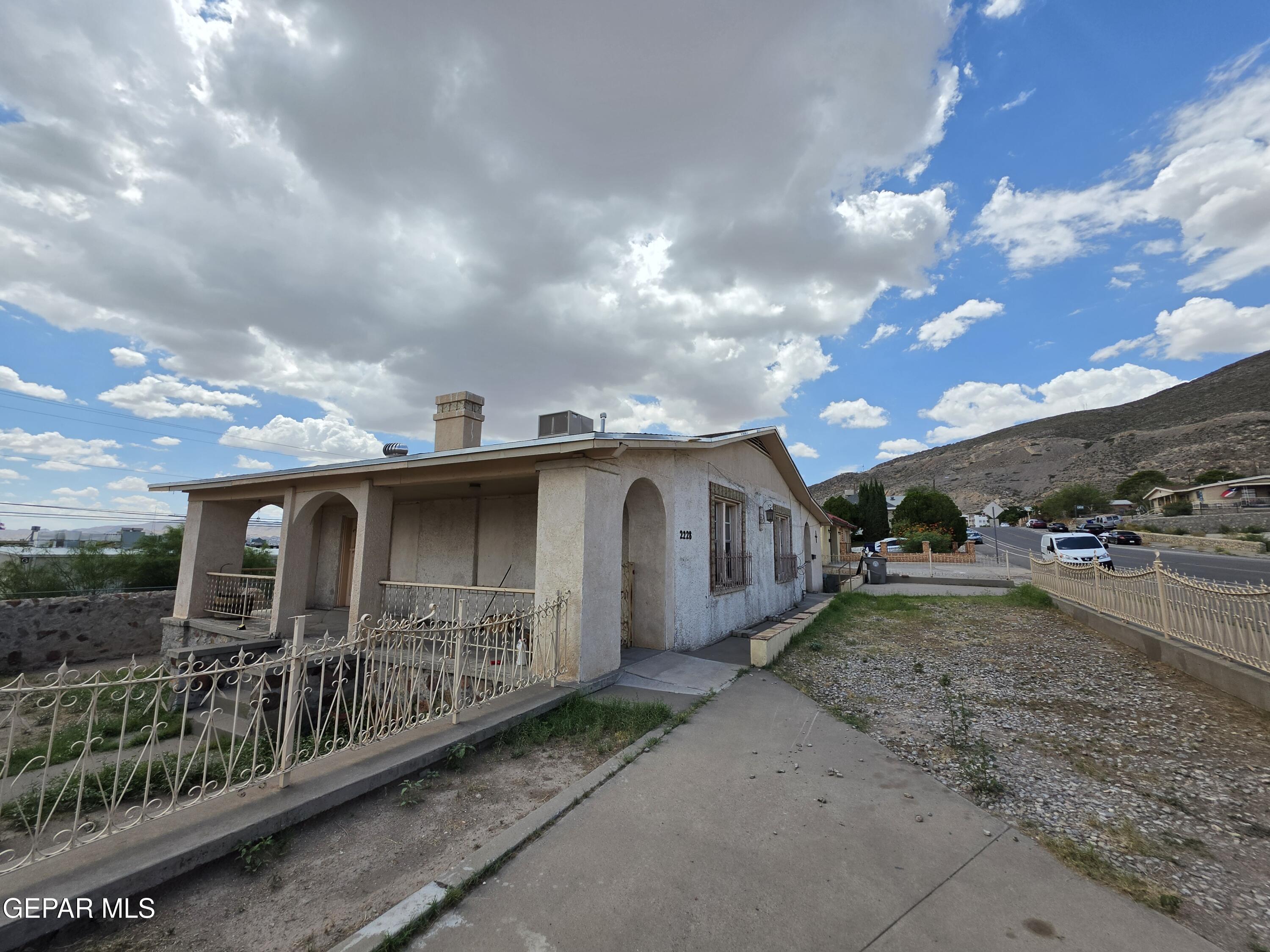 2228 MURCHISON Drive, El Paso, TX 79930