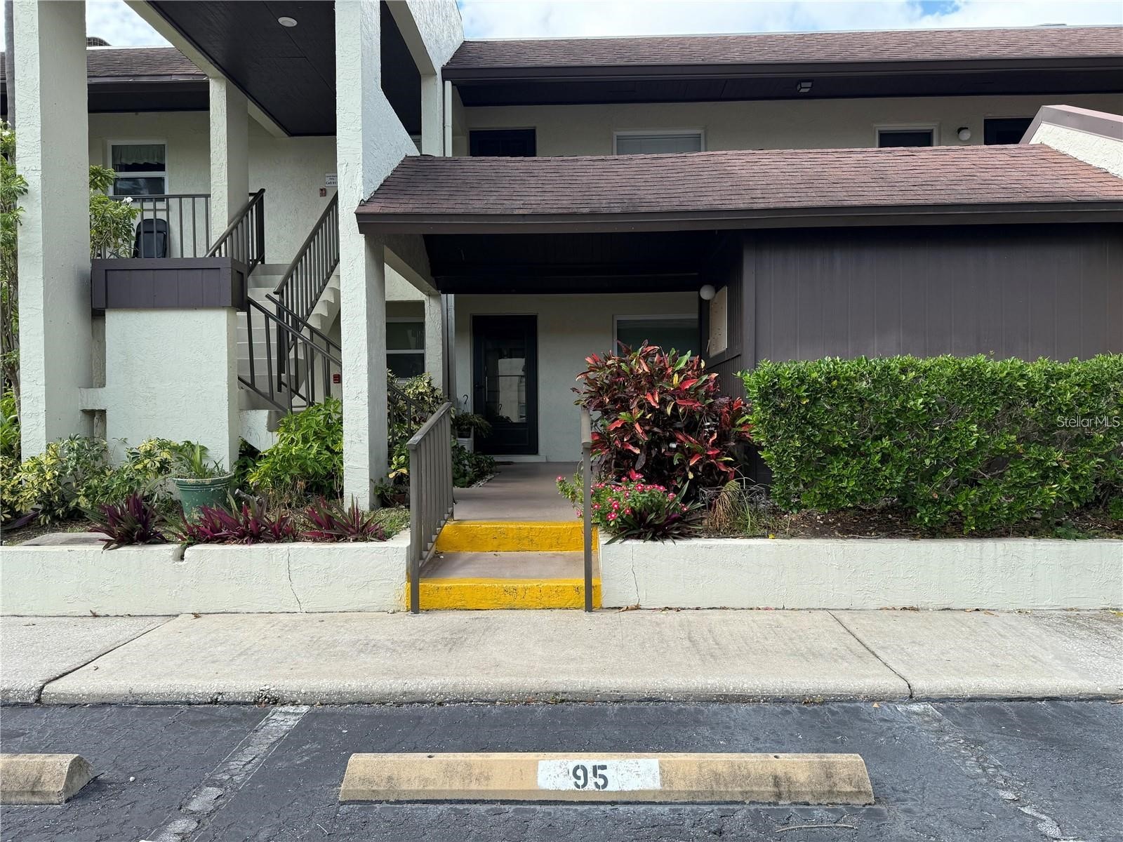 1100 E BAY DRIVE 95