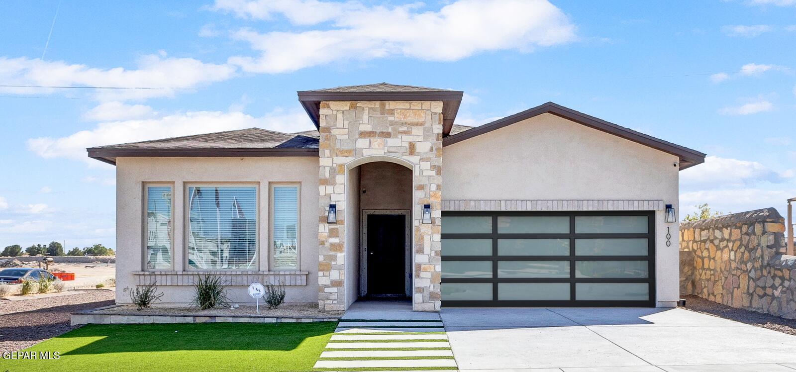 420 Plateau Drive, Socorro, TX 79927