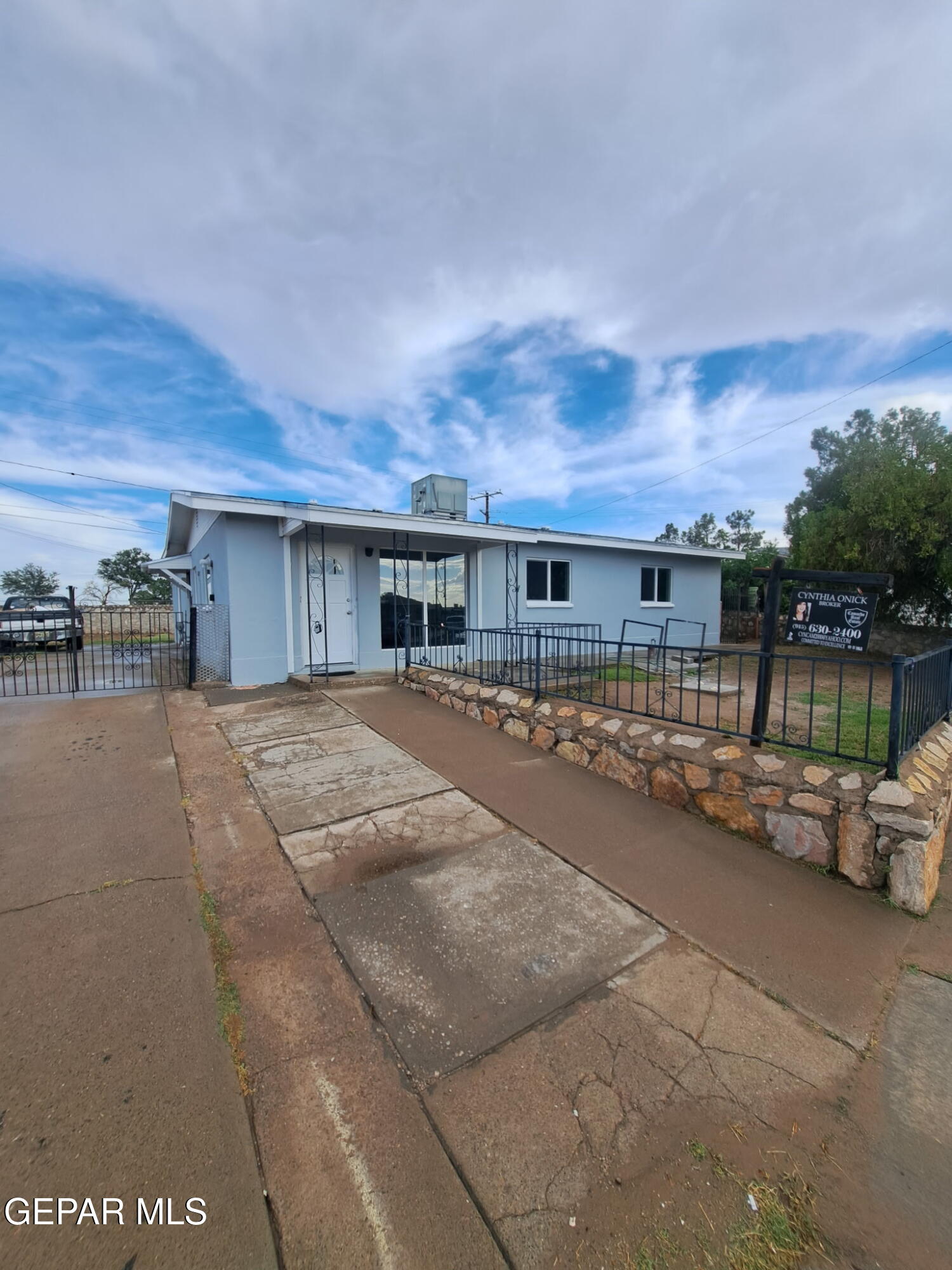 424 PECOS Street, El Paso, TX 79905