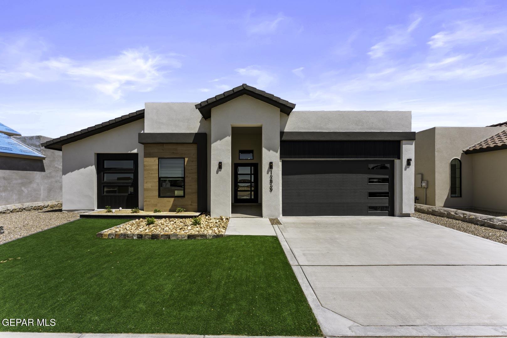 308 Emerald Earth Lane, Horizon City, TX 79928