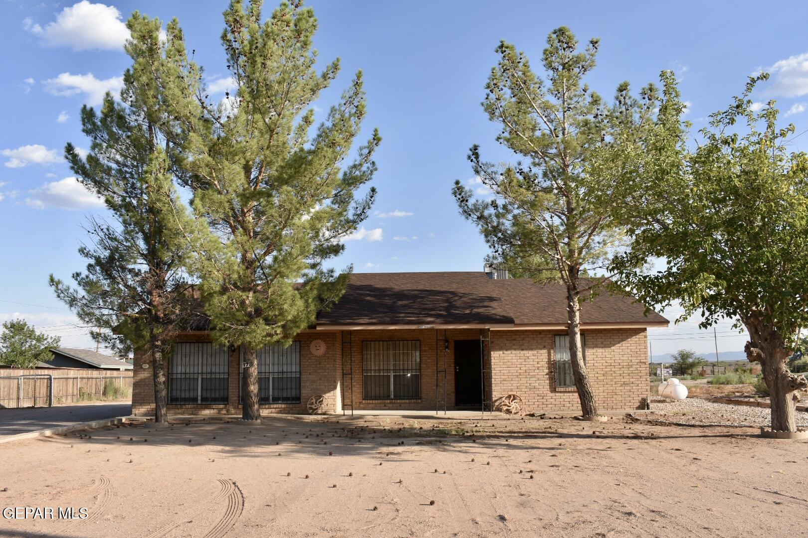 178 ESQUIVEL Court, Clint, TX 79836