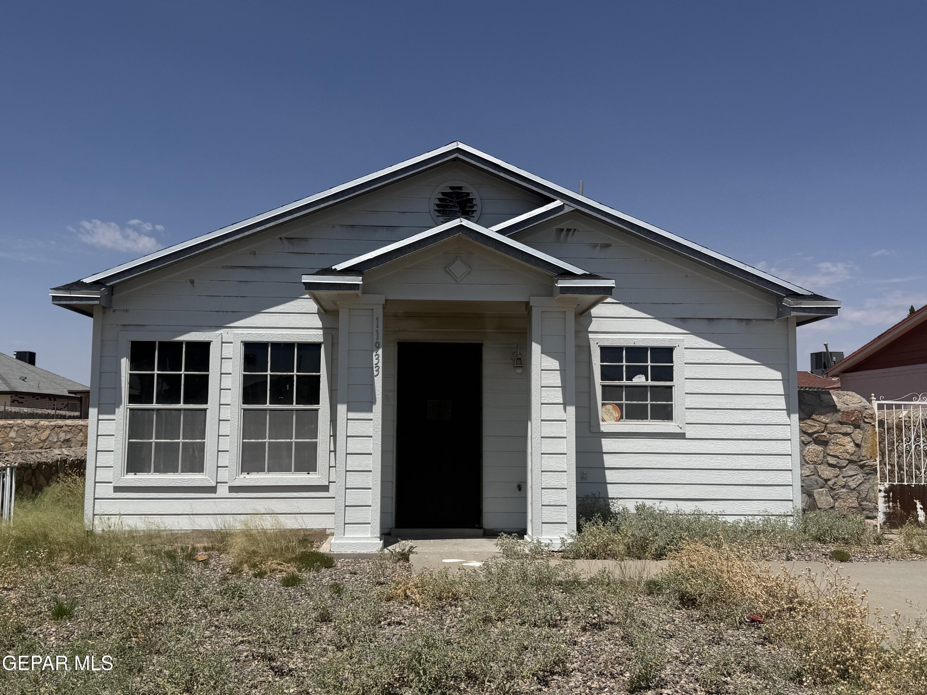 11933 KINGS CREST Drive, El Paso, TX 79936