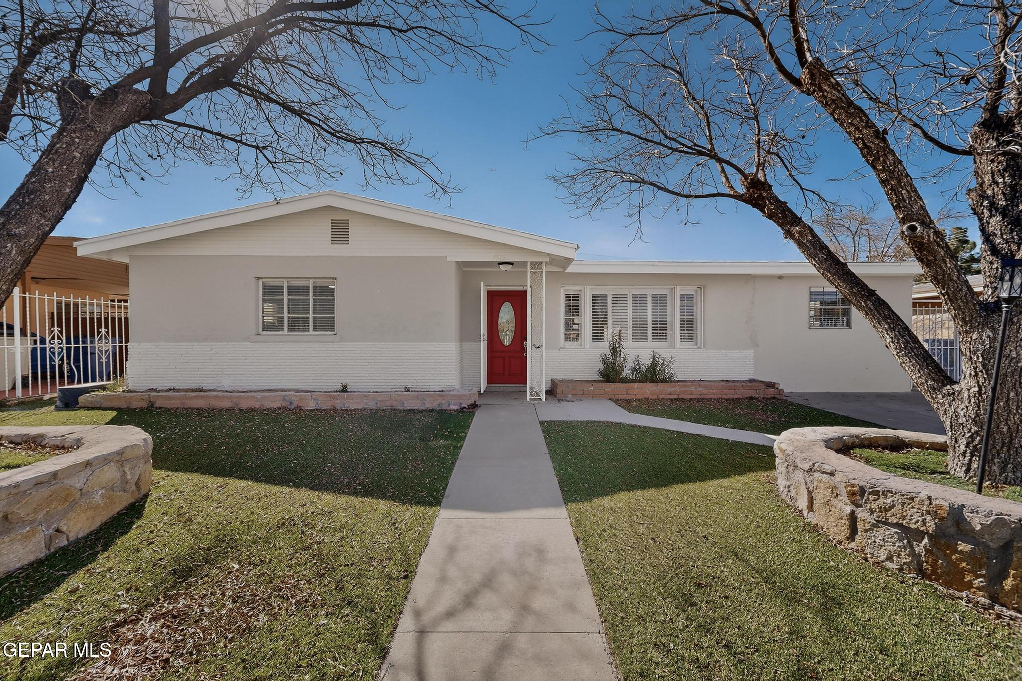 1515 DENNIS Circle, El Paso, TX 79925