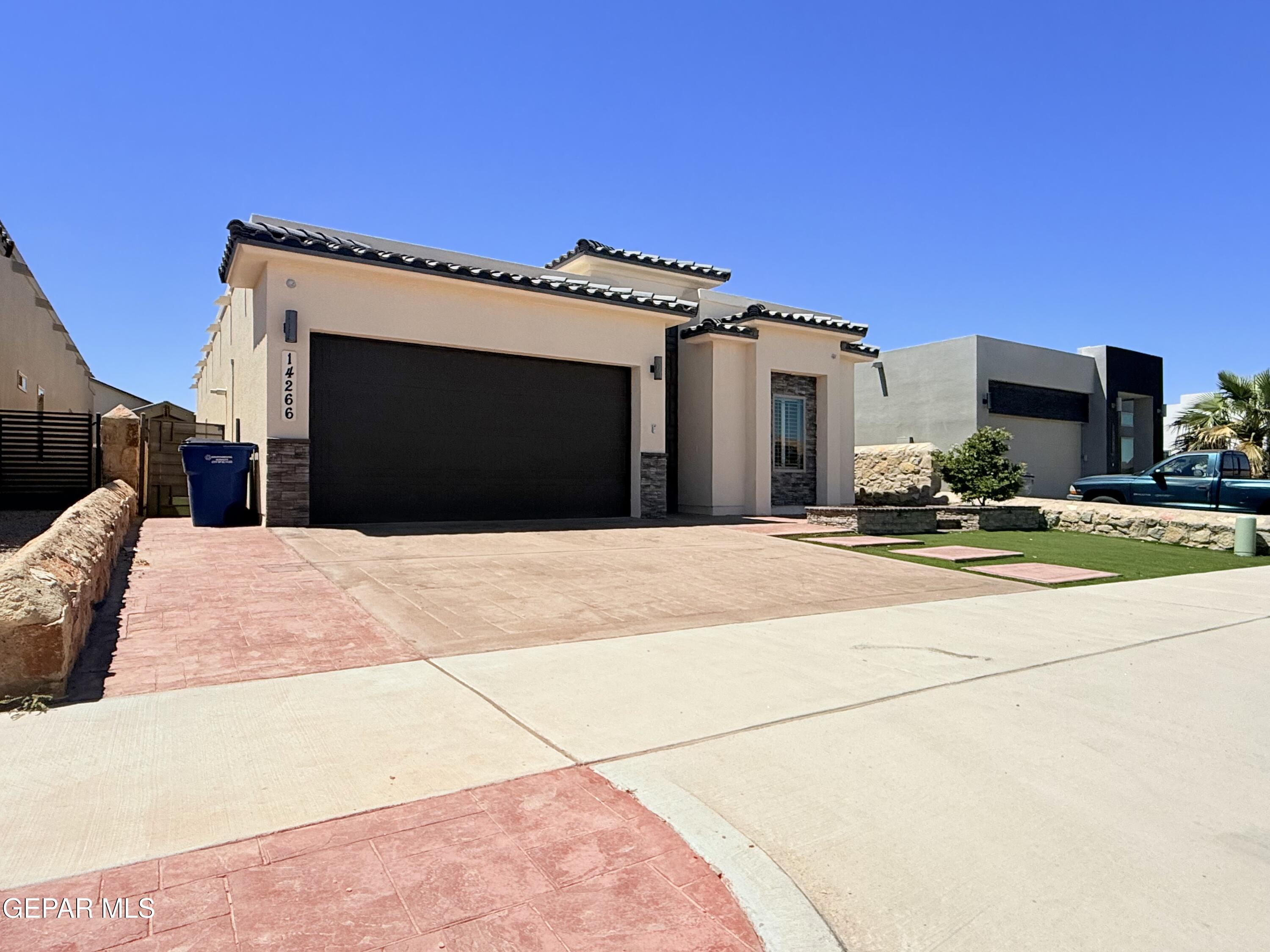 14266 JOHN SCAGNO, El Paso, TX 79938