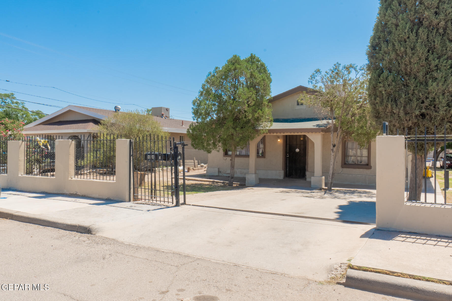 404 & 406 French Place, El Paso, TX 79905