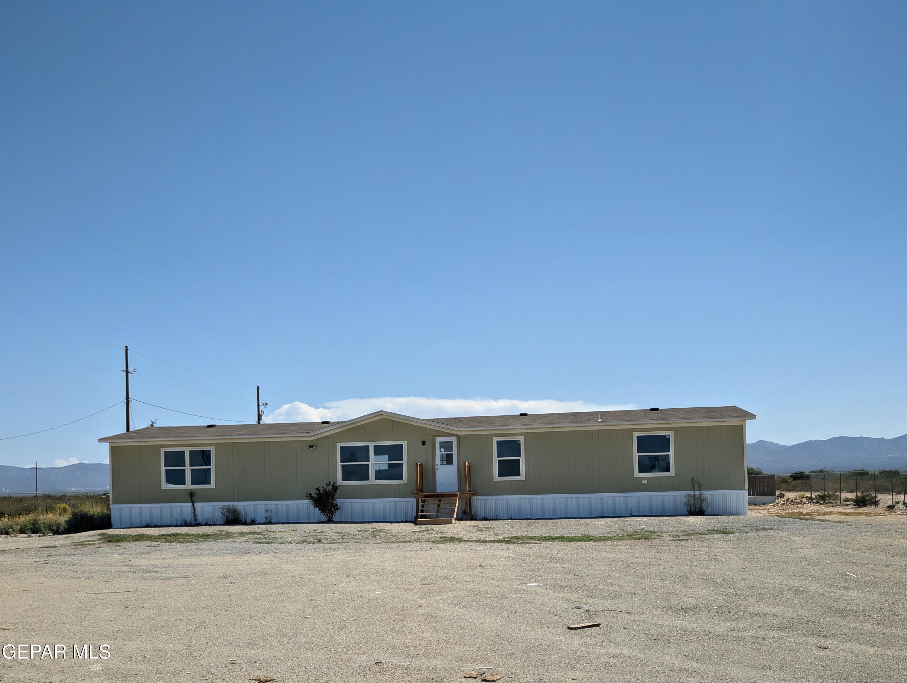 12163 HOLMAN Road, Las Cruces, NM 88012