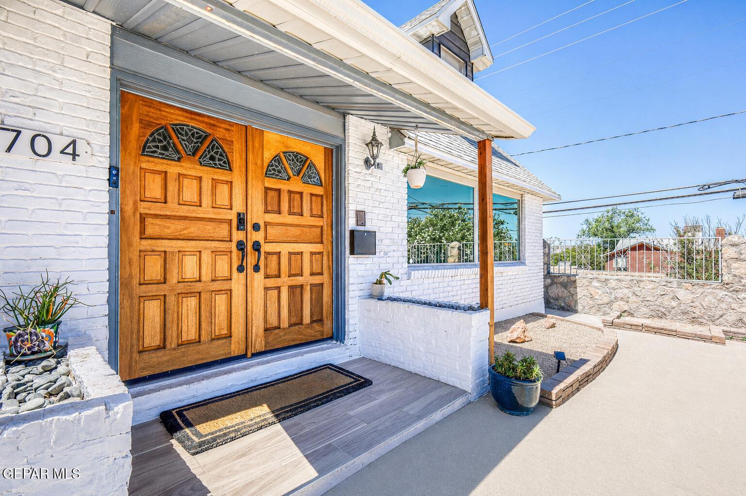 704 MCKELLIGON Drive, El Paso, TX 79902