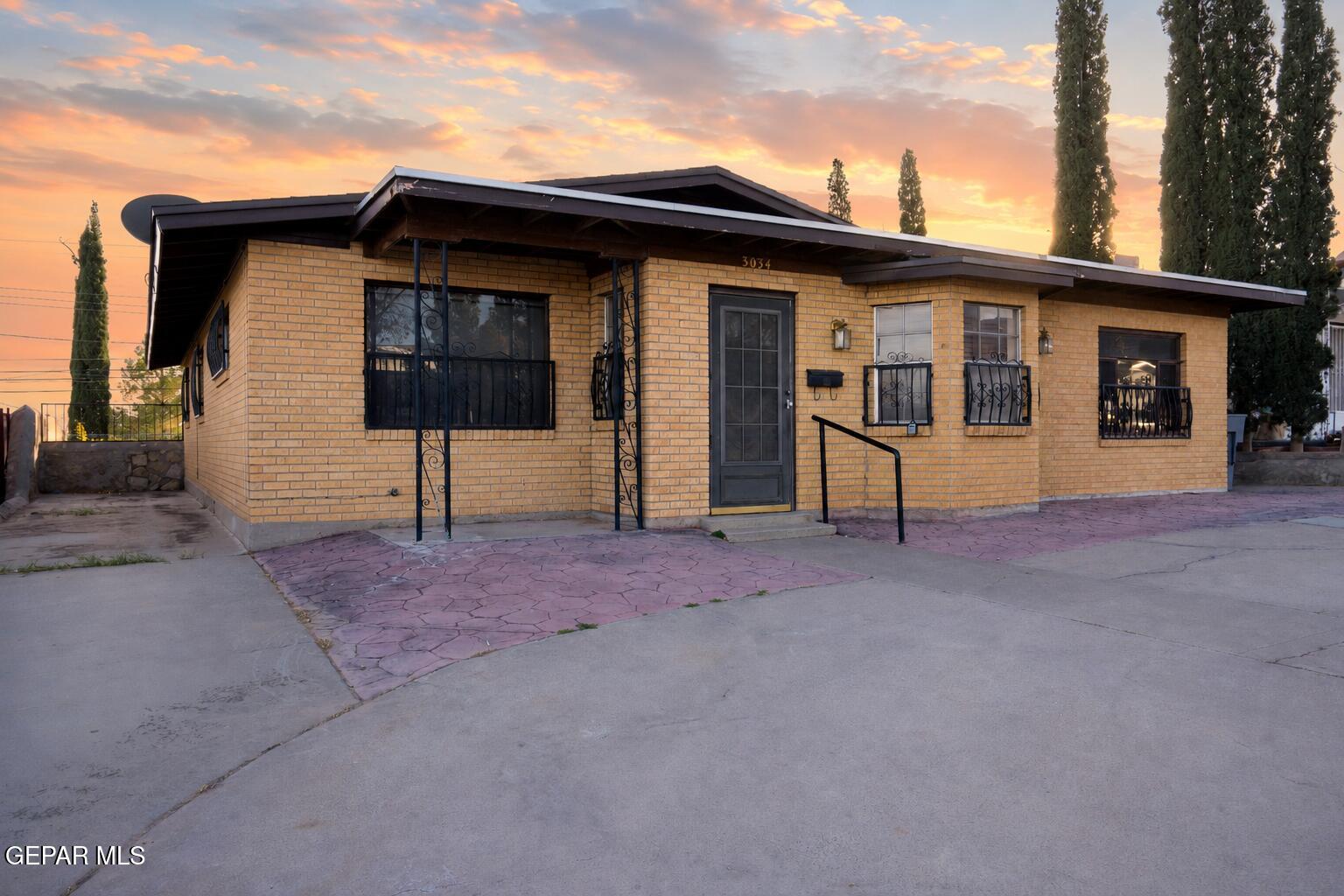 3034 MONROE Avenue, El Paso, TX 79930