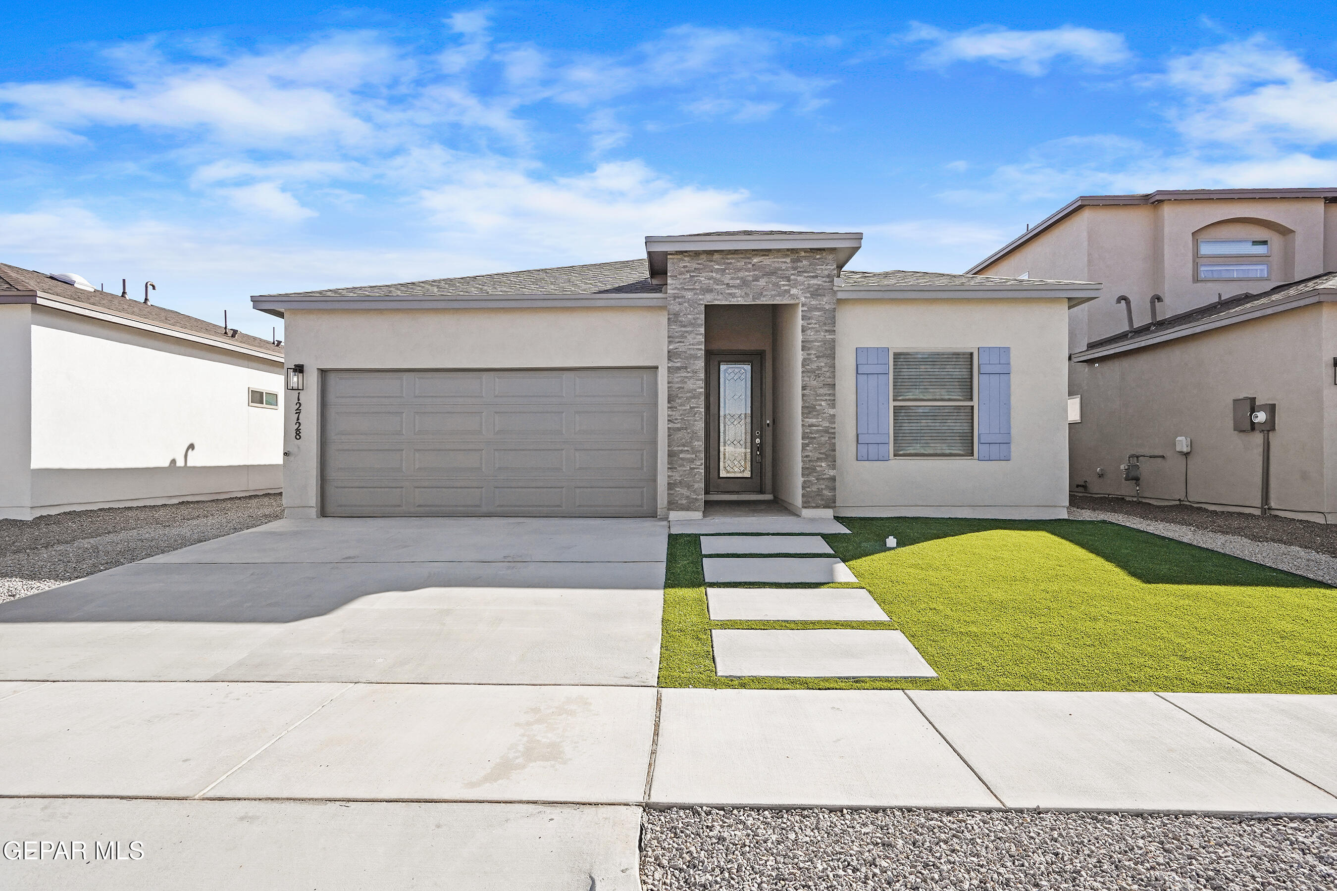 7389 Norte Grand Drive, El Paso, TX 79934
