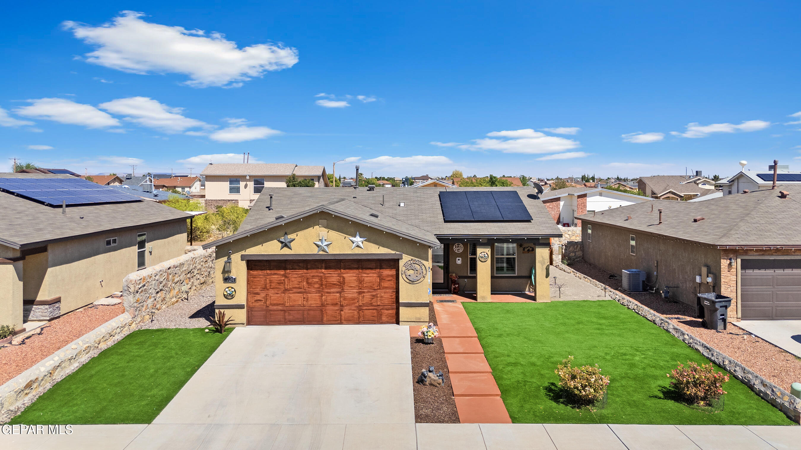 724 Villa Romero Drive, Horizon City, TX 79928