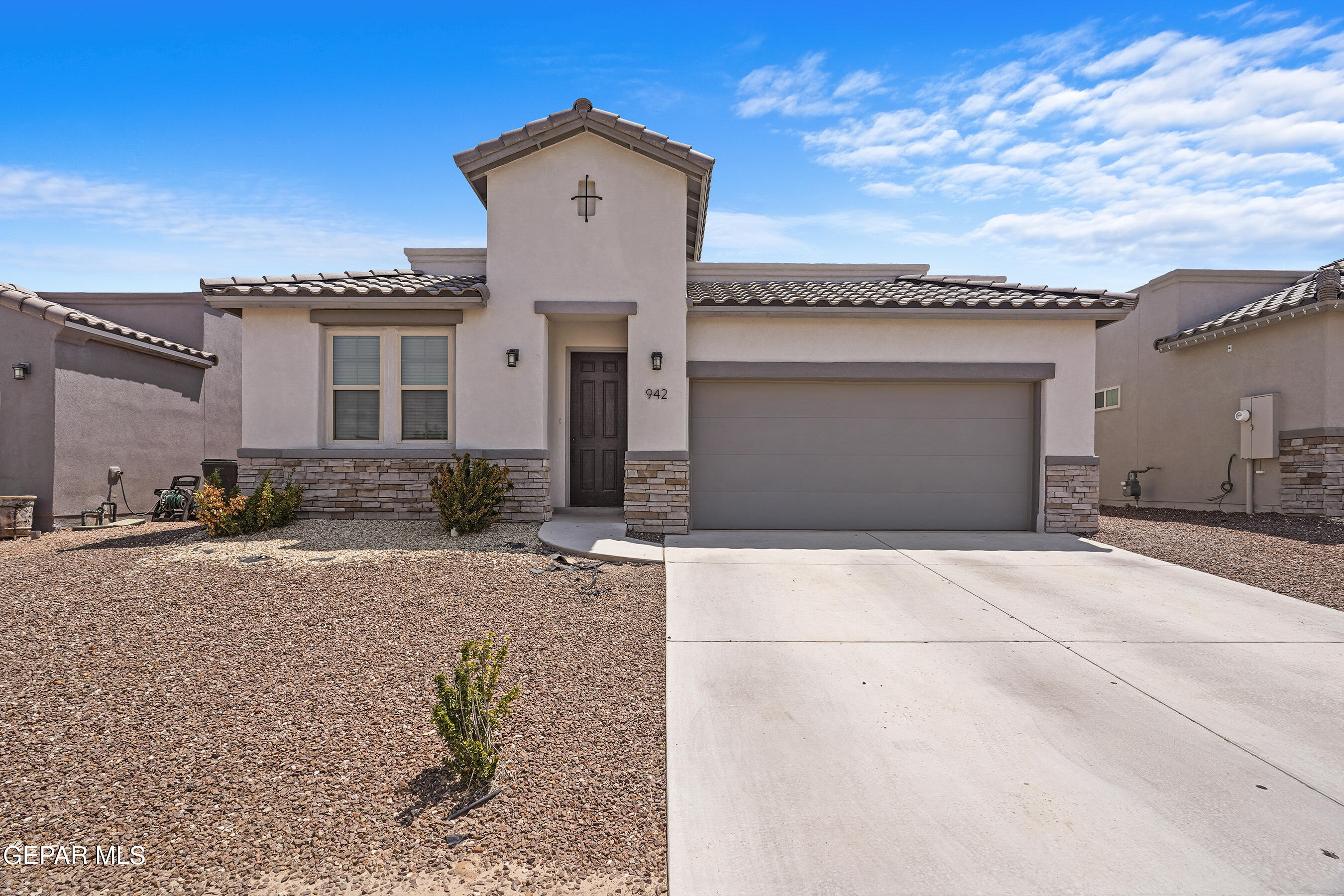 942 FOLLIFOOT Place, El Paso, TX 79928