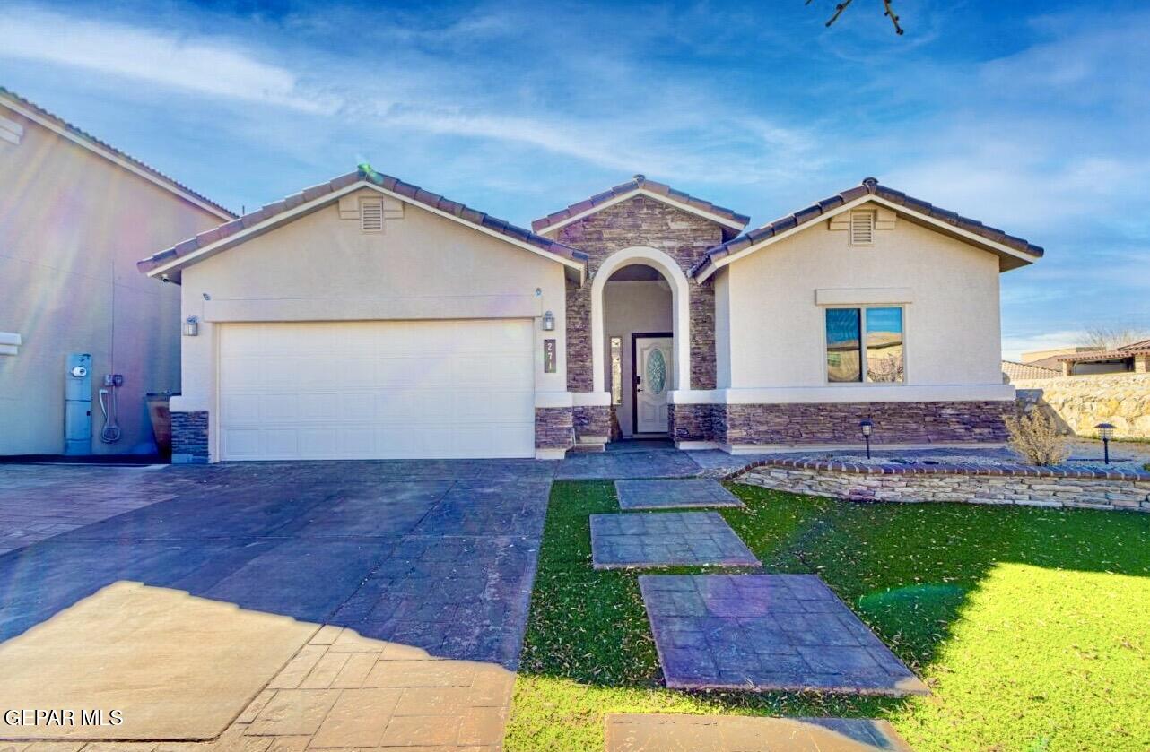271 COVINGTON RIDGE Way, El Paso, TX 79928