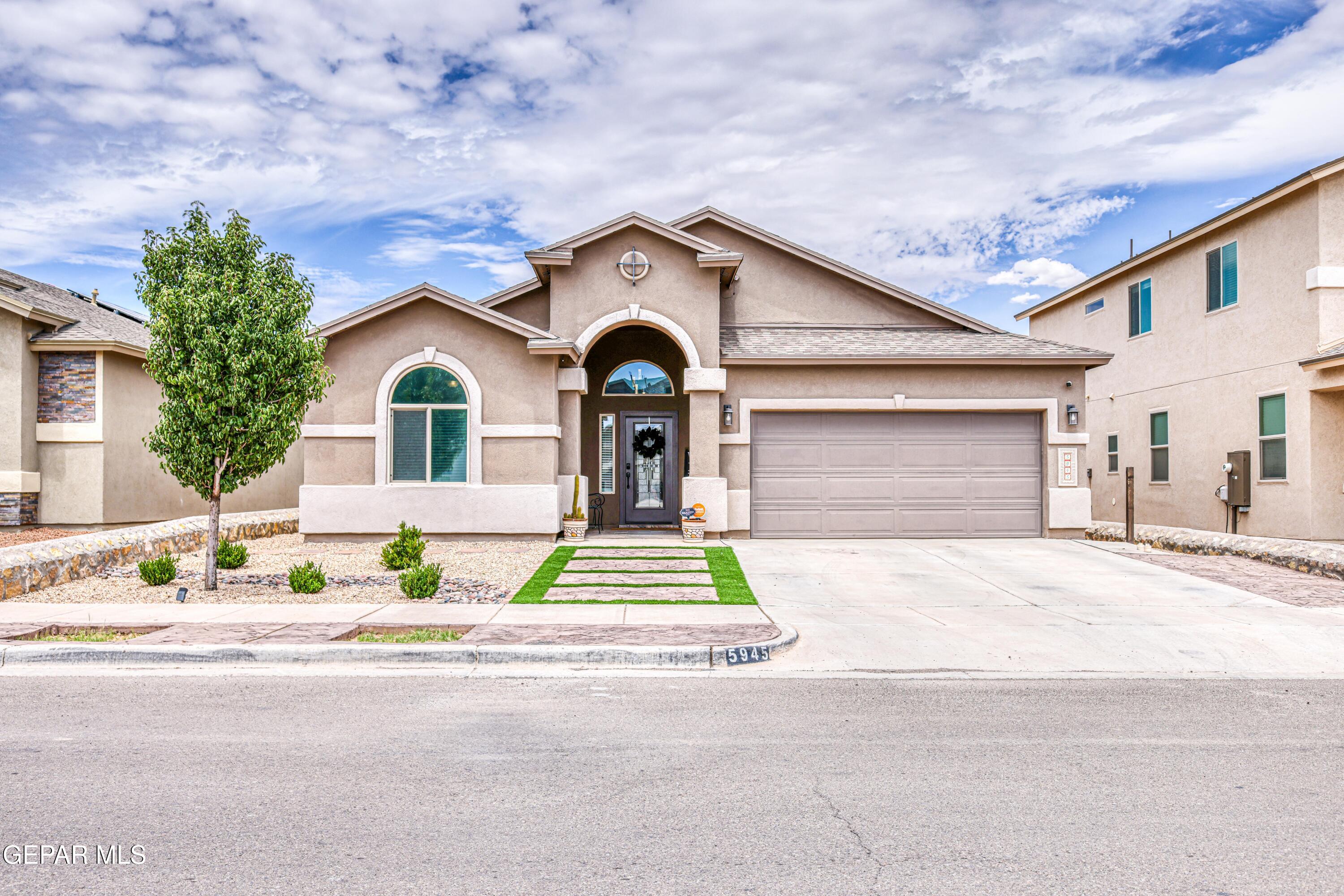 5945 HIDDEN ACRES Drive, El Paso, TX 79924