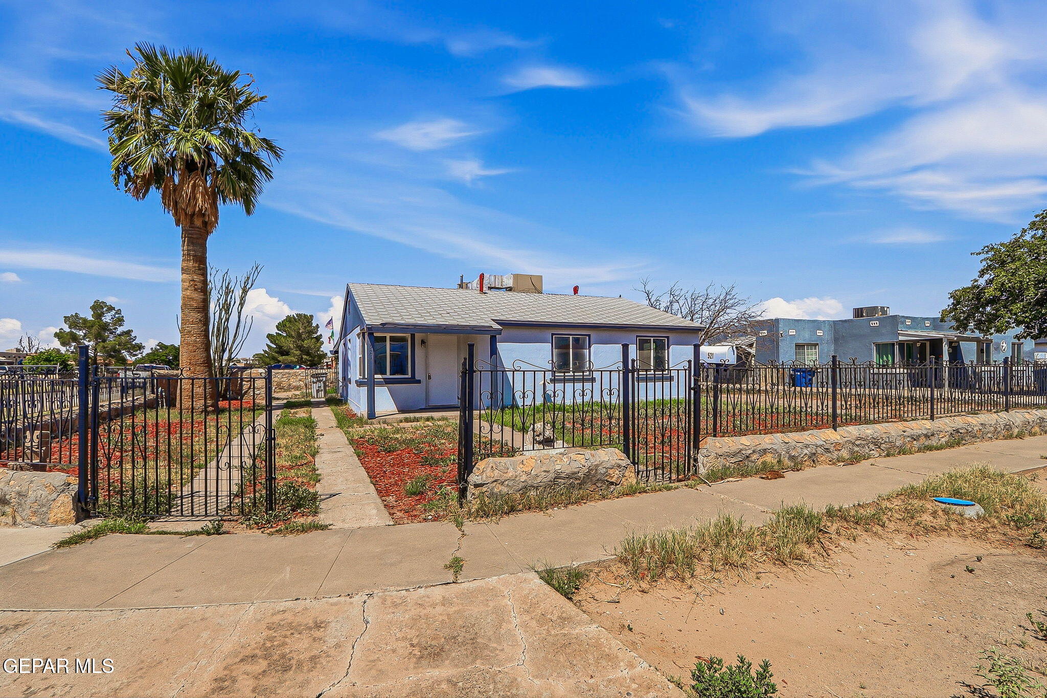 521 BEN SWAIN Drive, El Paso, TX 79915