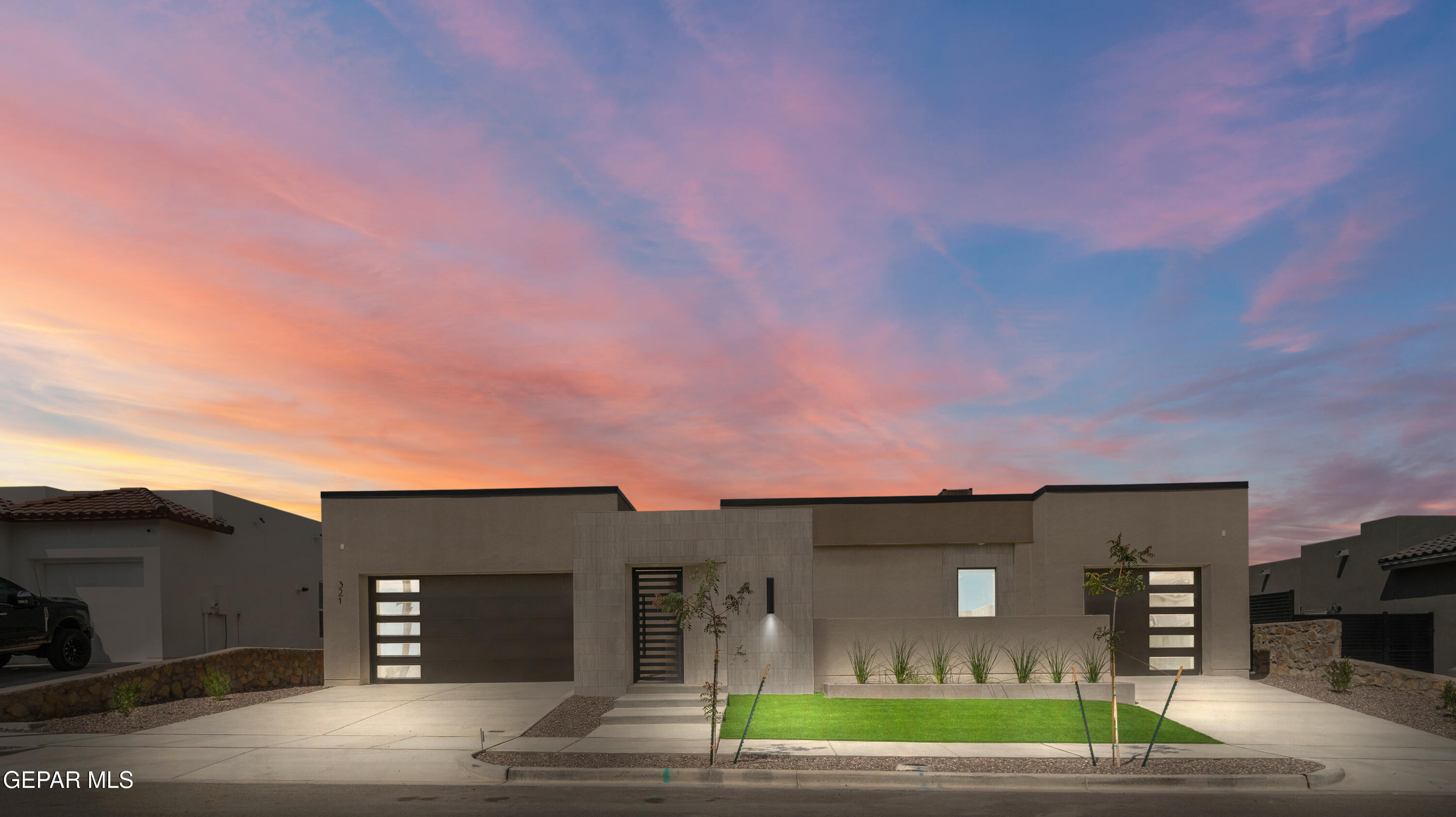 321 Blue Valley, El Paso, TX 79928