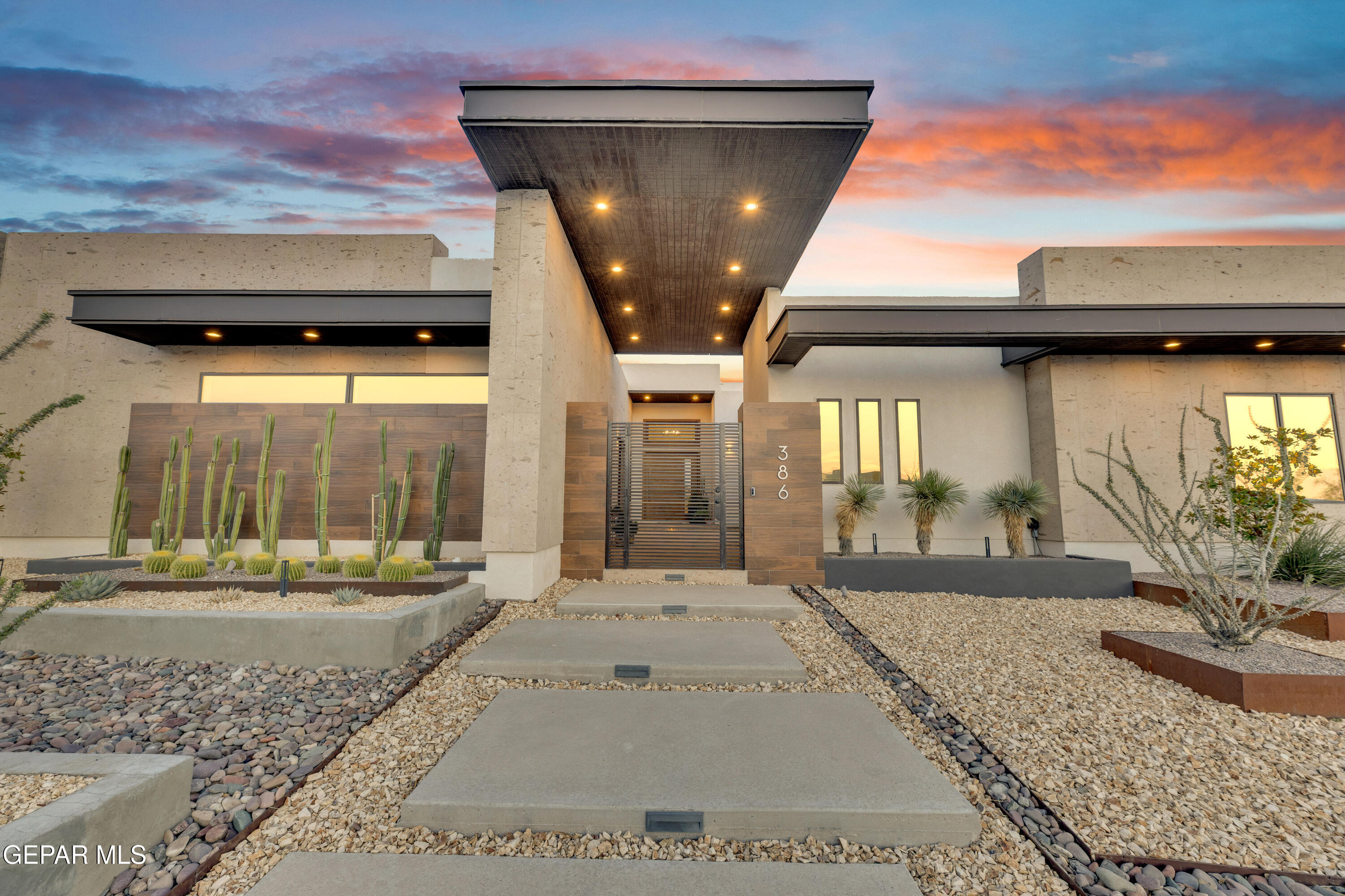 386 ROCKY POINTE Drive, El Paso, TX 79912