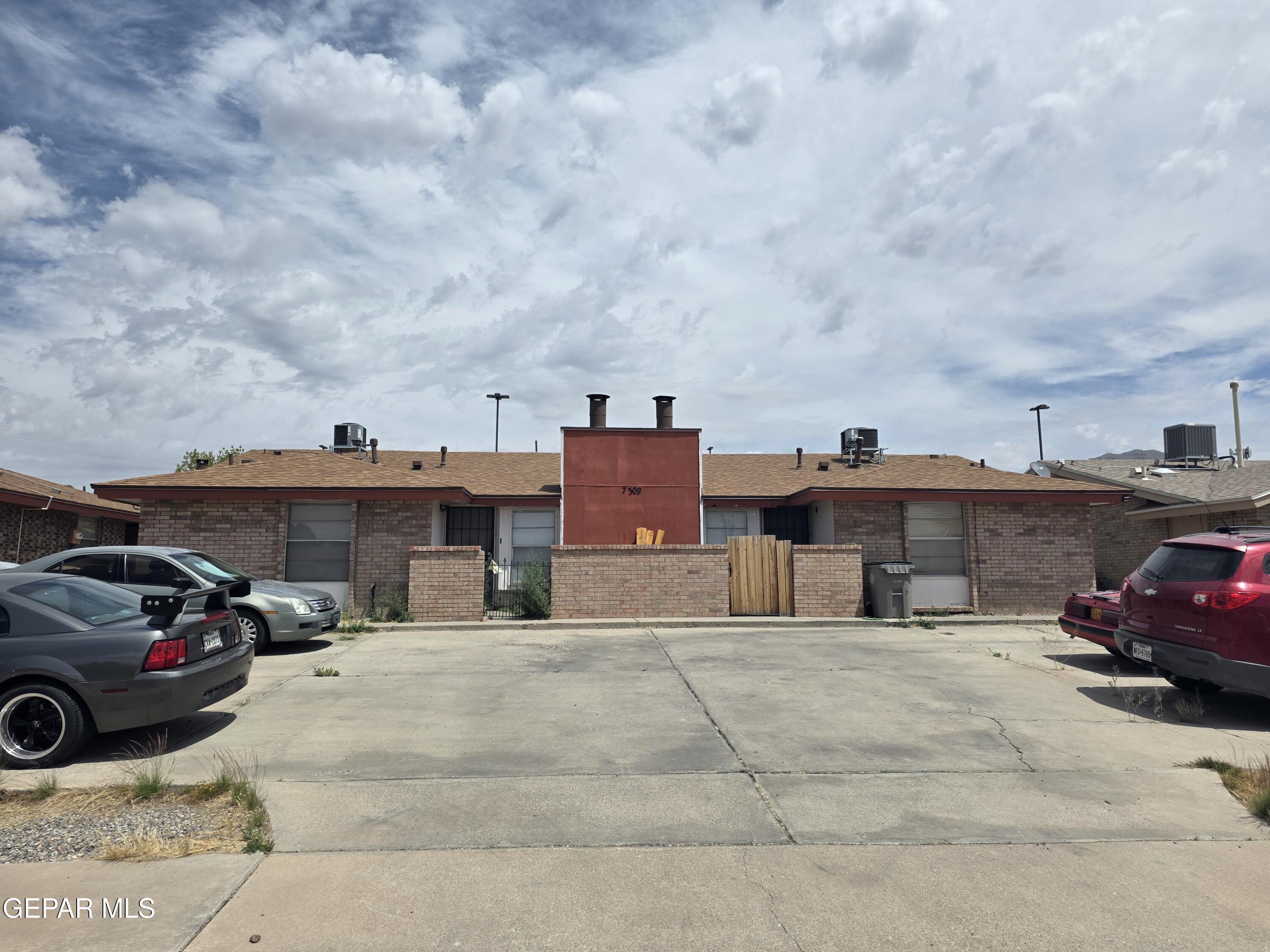 7309 TUDOR Way ABCD, El Paso, TX 79912