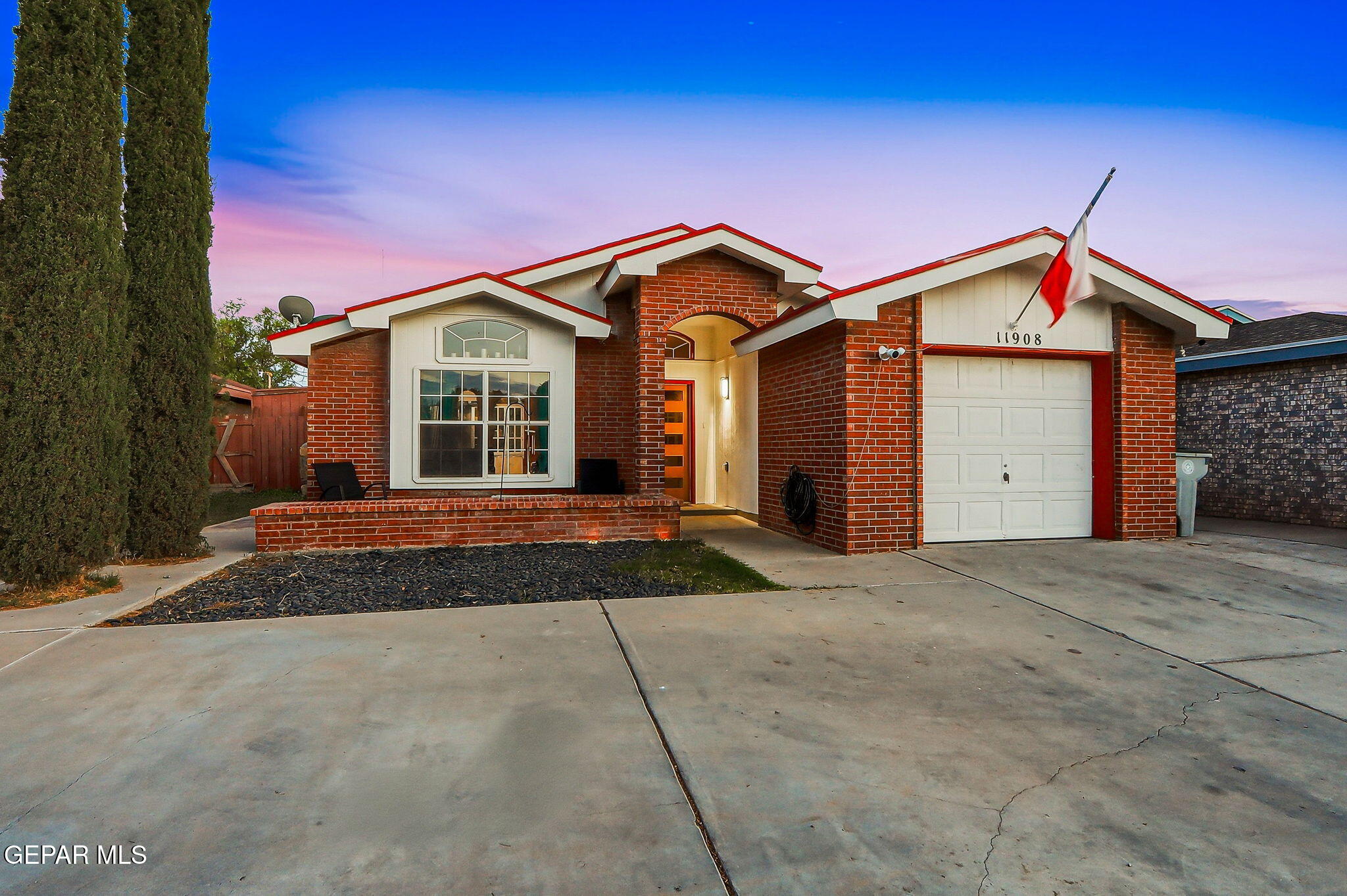 11908 KINGS CREST Drive, El Paso, TX 79936
