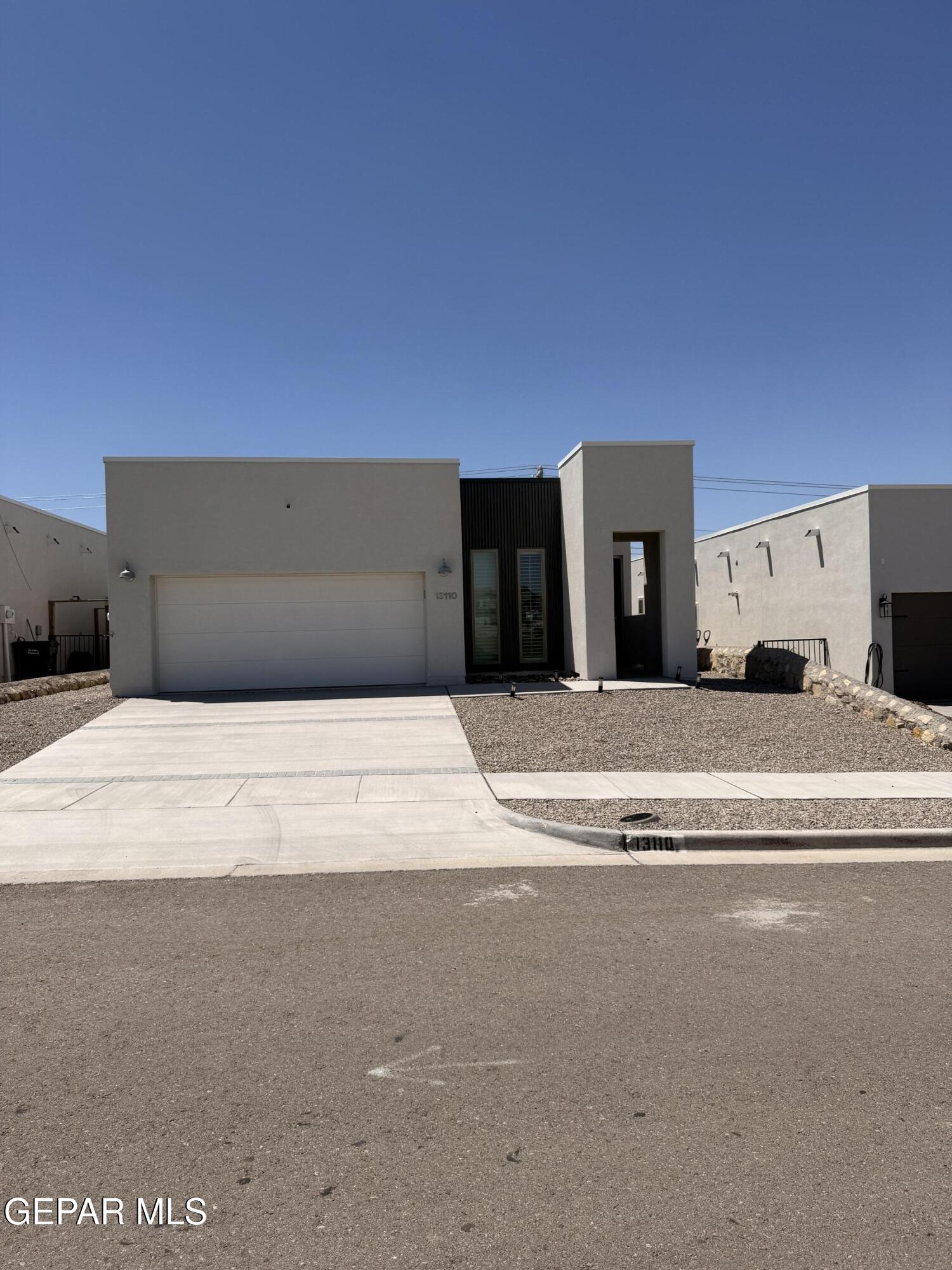 13110 CASTLEFORD Lane, El Paso, TX 79928
