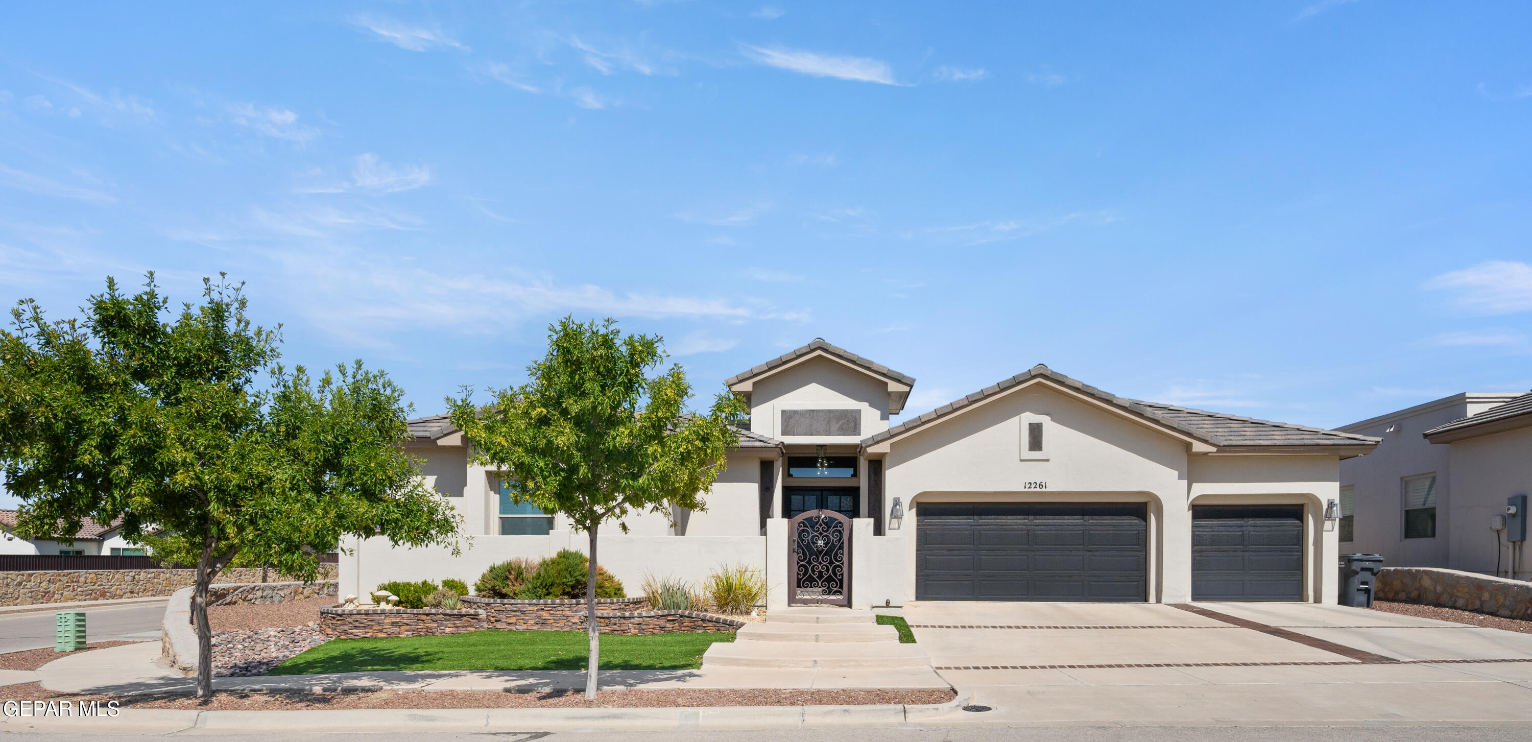 12261 CLIFTON HILL Road, Horizon City, TX 79928